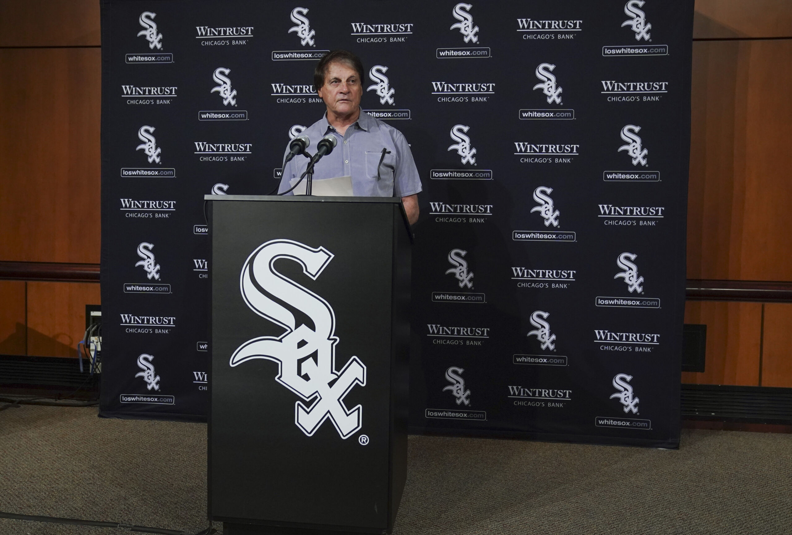 Tony La Russa appears to be driving Chicago White Sox change