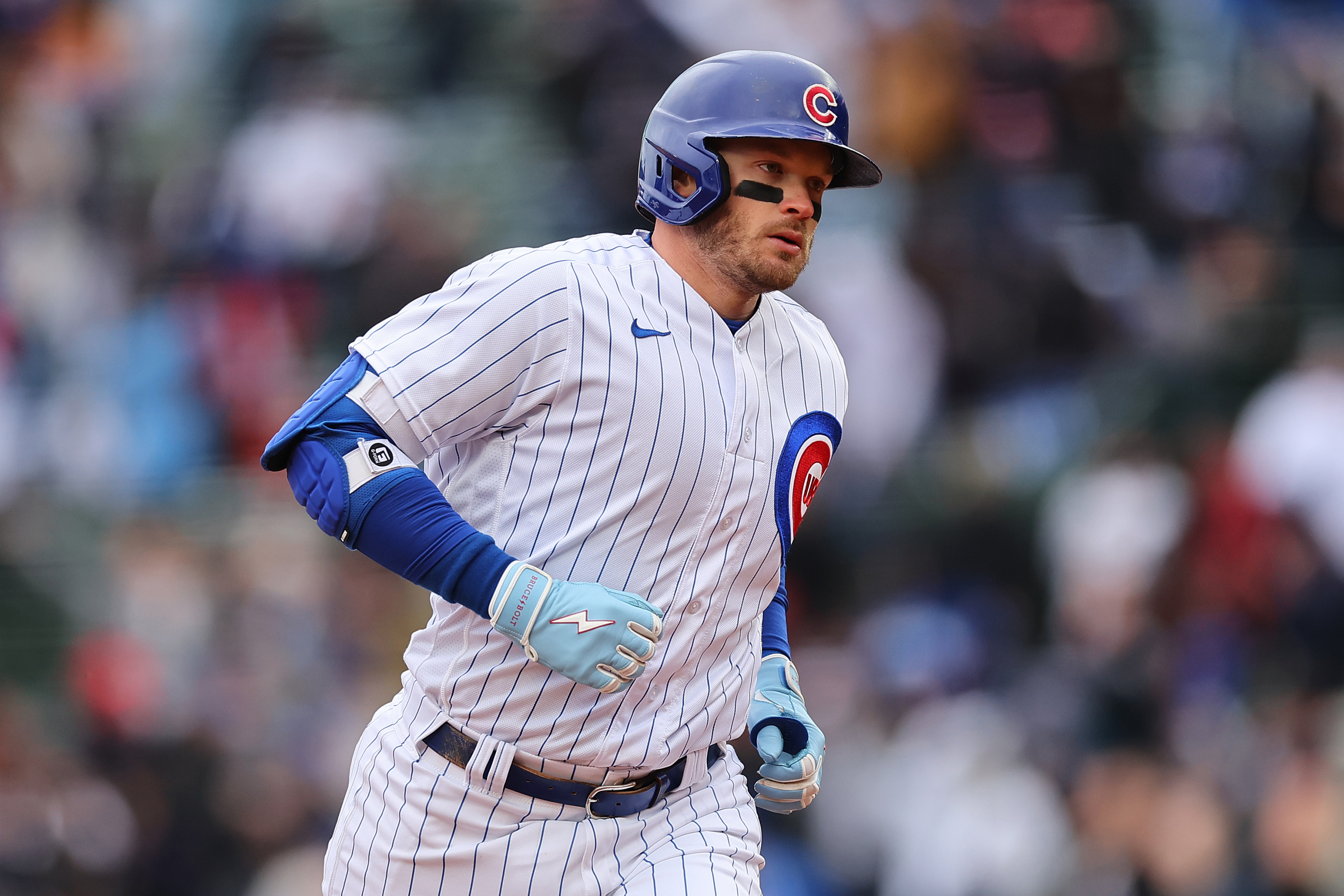 Happ, Cubs agree to $61 million, 3-year contract for 2024-26