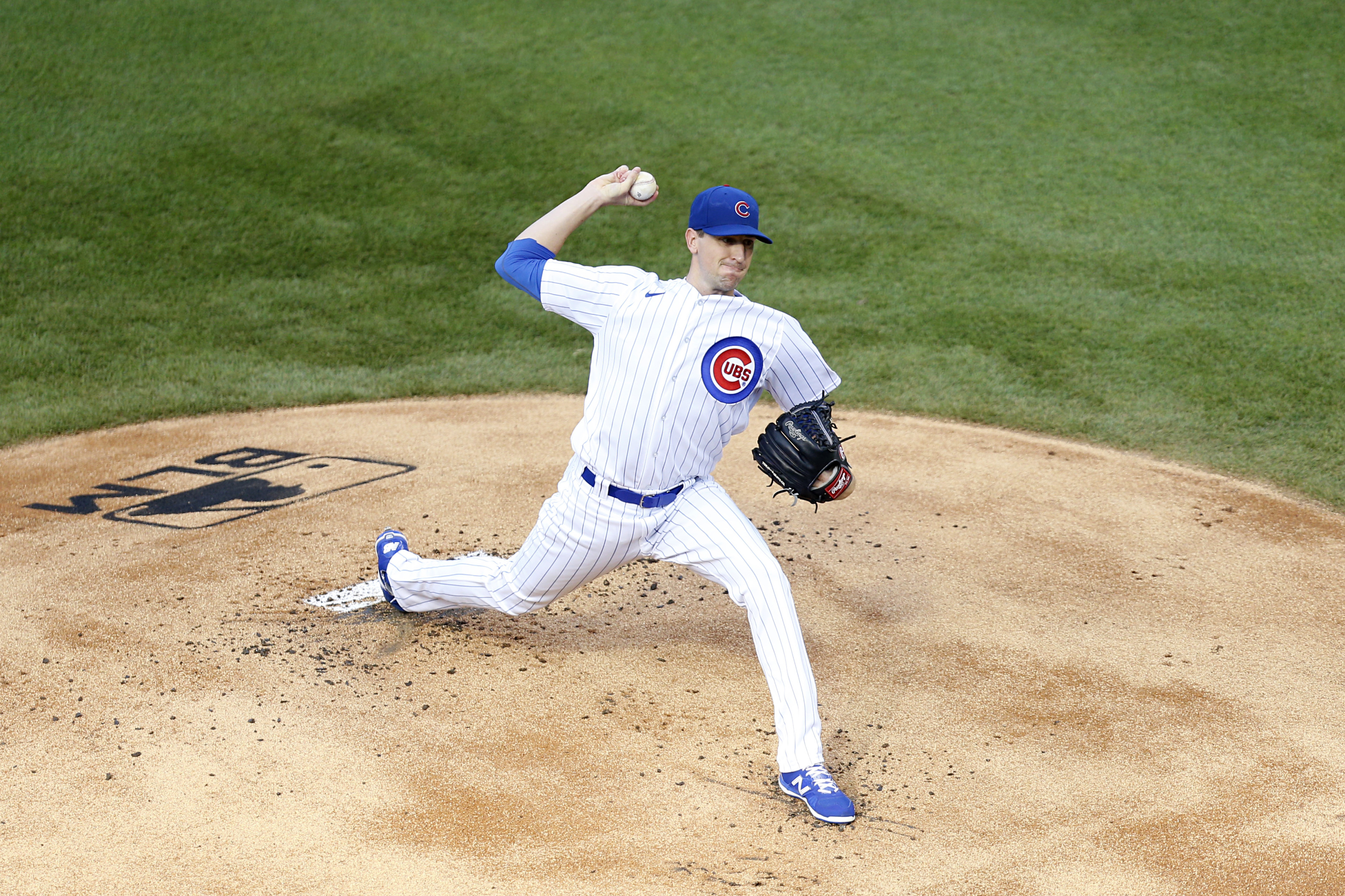 Cubs' Hendricks happy to throw in front of familiar faces