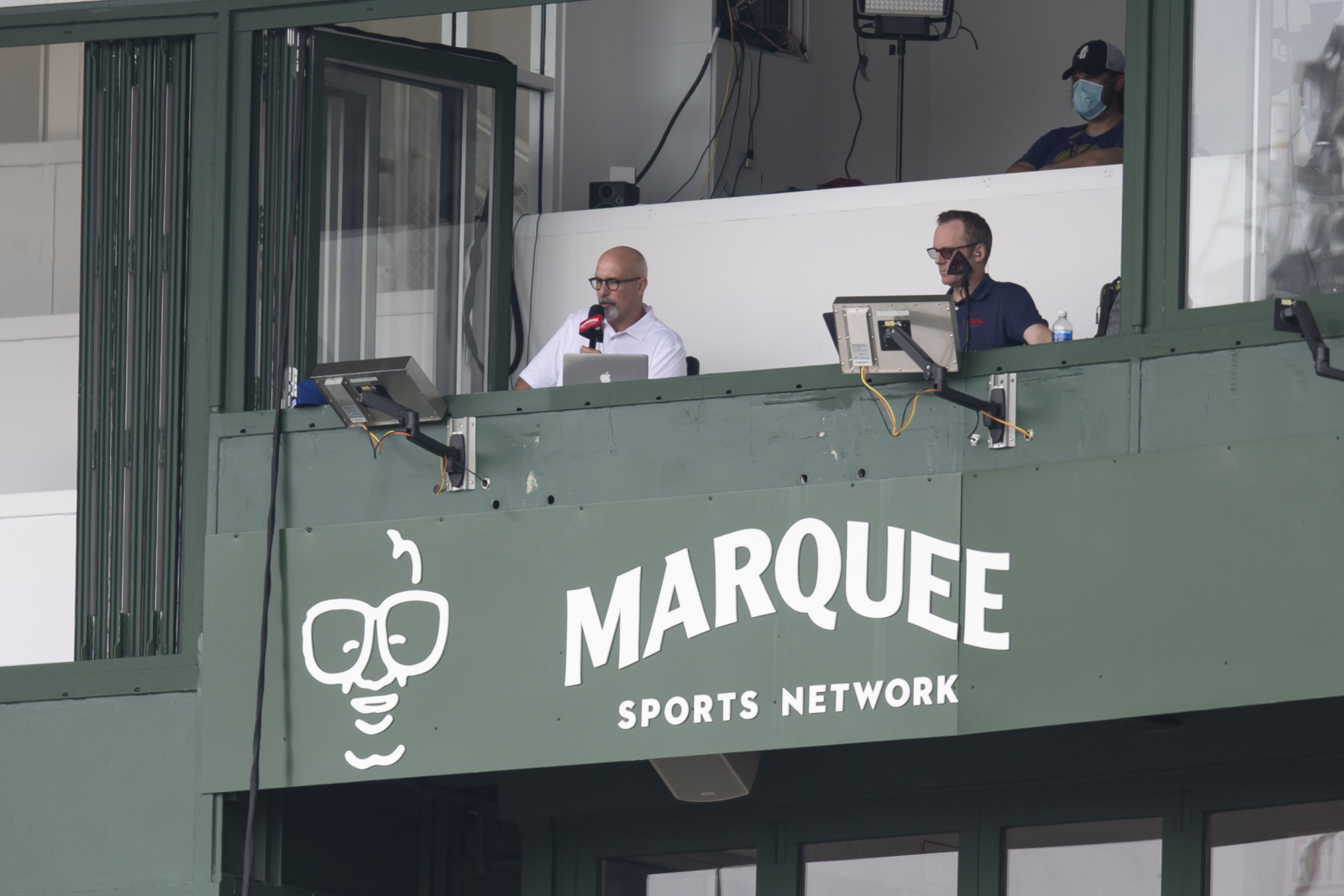 Its time for the Chicago Cubs to make Marquee Network nationwide