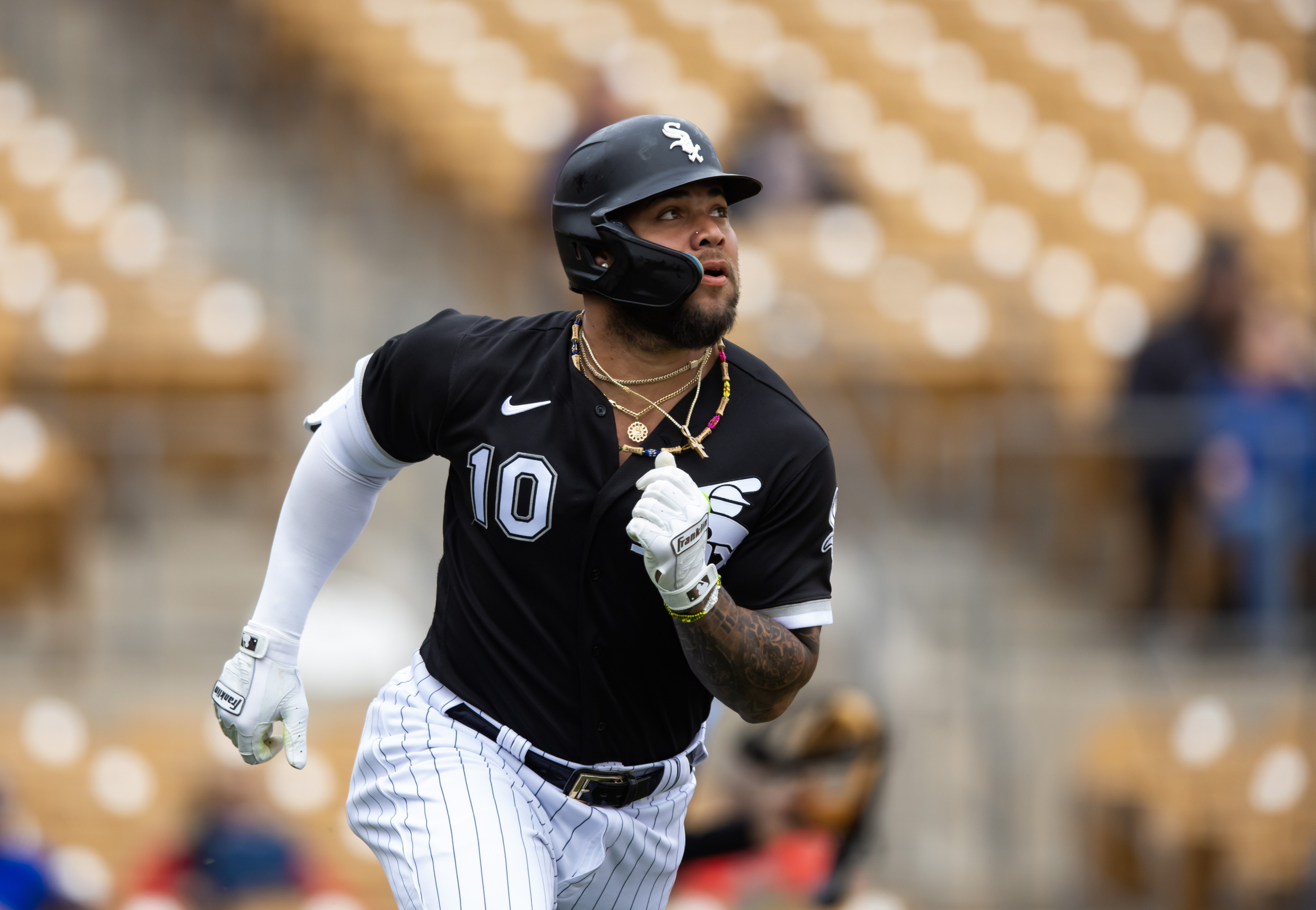 White Sox injury update: Yoan Moncada dealing with back issue