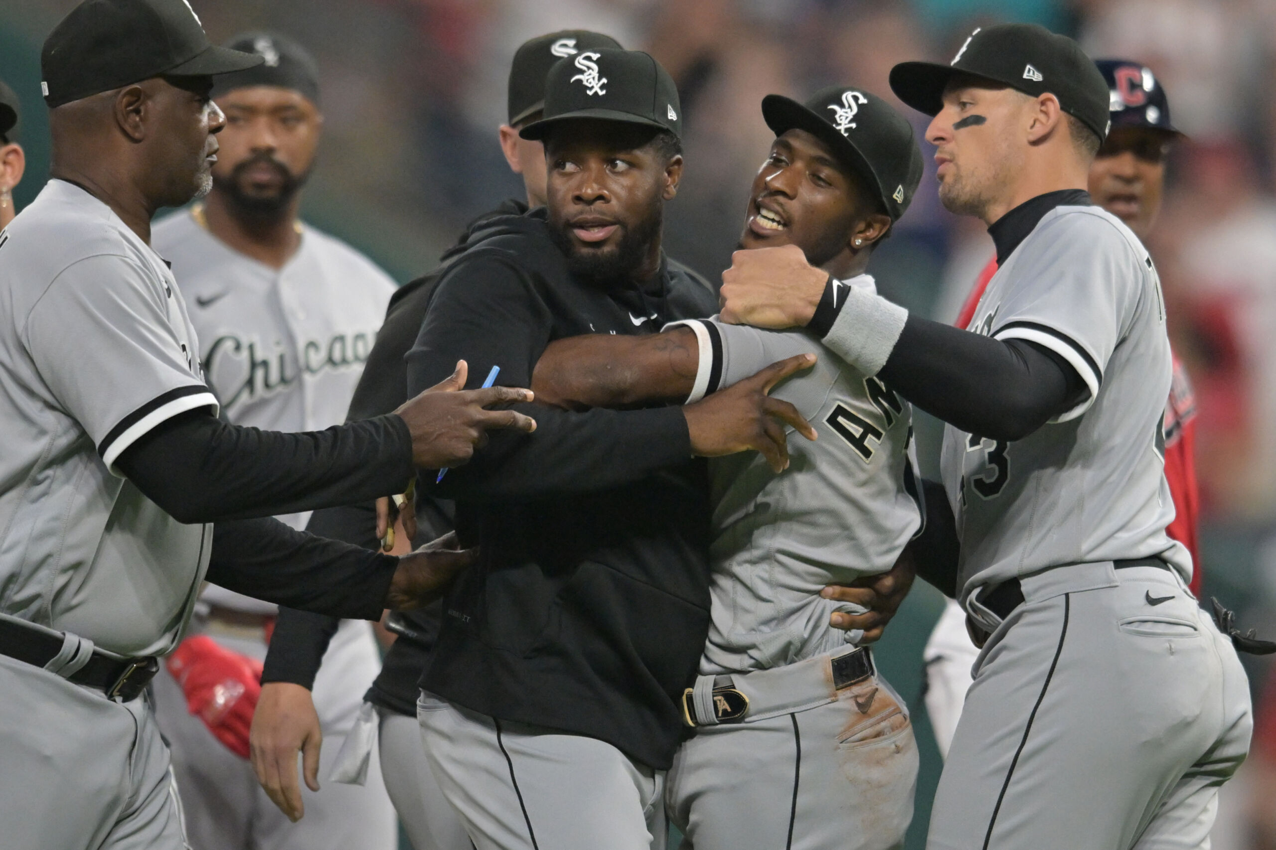 Bench-clearing fight during White Sox-Guardians game leads to MLB