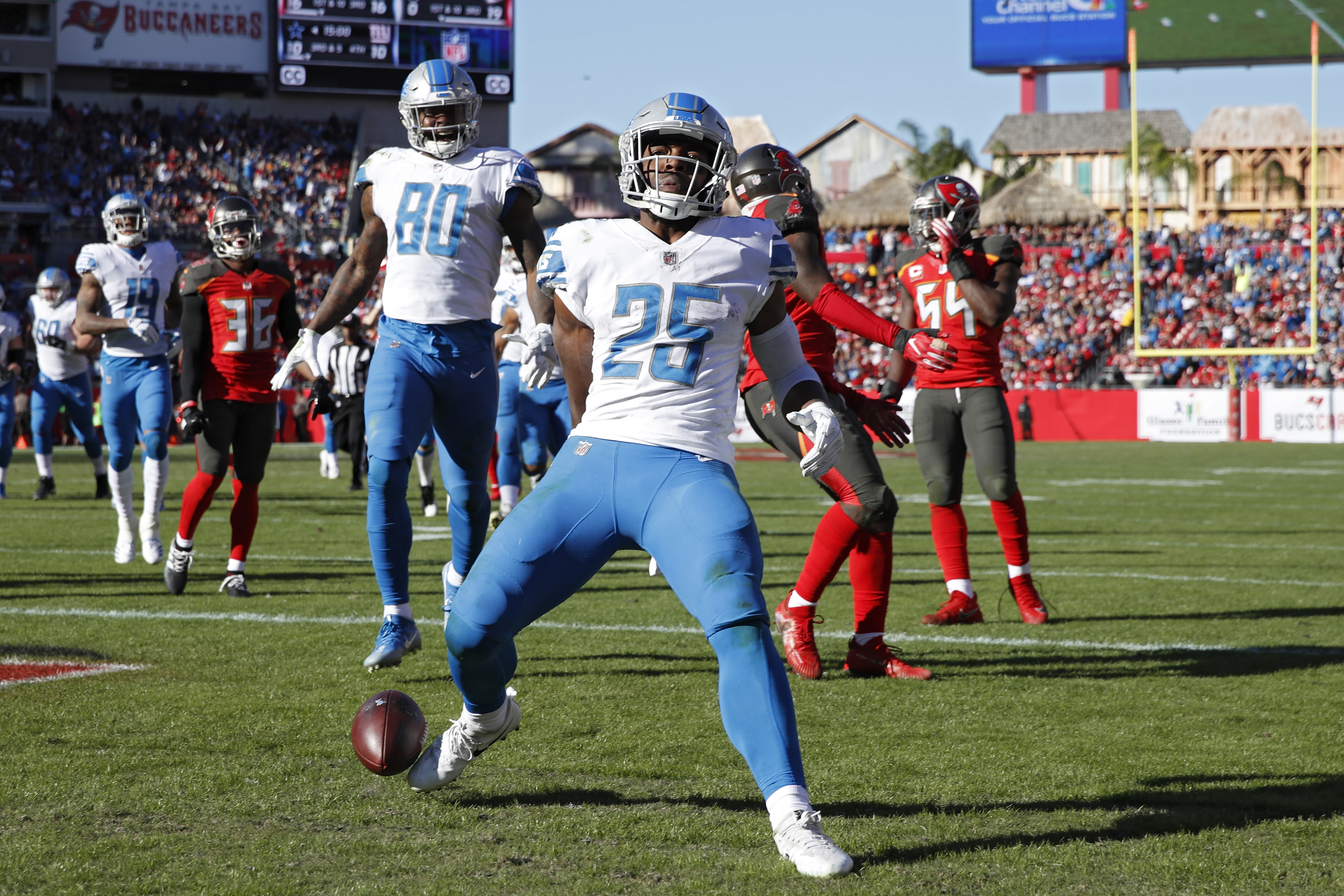 Stafford, Prater keep Detroit Lions in hunt with win at Bucs