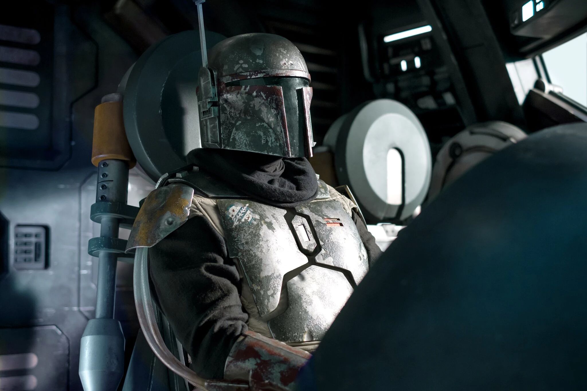 Cabra Goteo En realidad Star Wars: What does Boba Fett look like under his helmet?