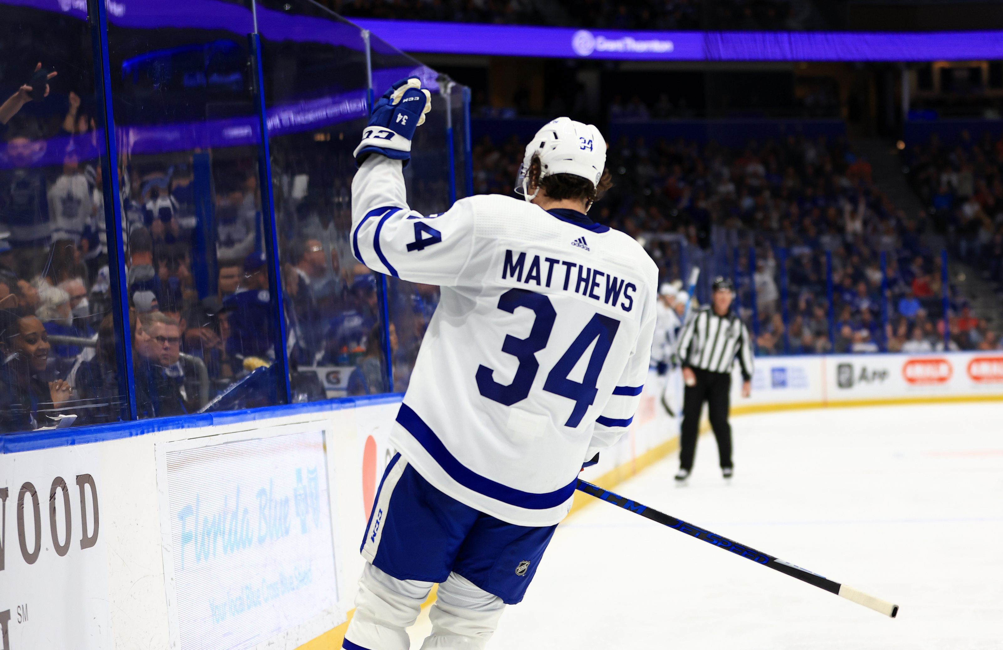 Adidas Toronto Maple Leafs Matthews 2018 Stadium Series NHL Hockey