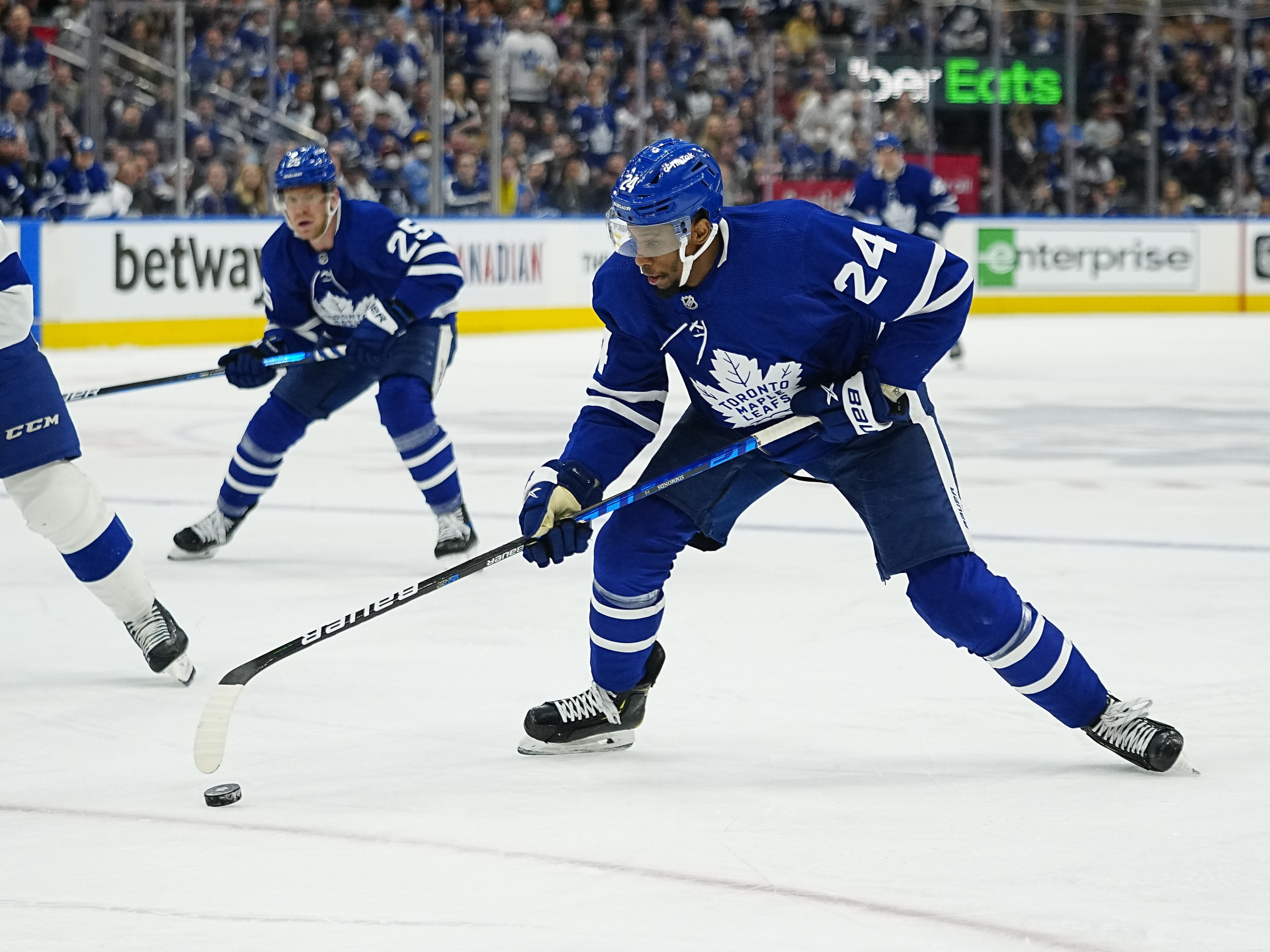 Toronto Maple Leafs Moving on From Wayne Simmonds