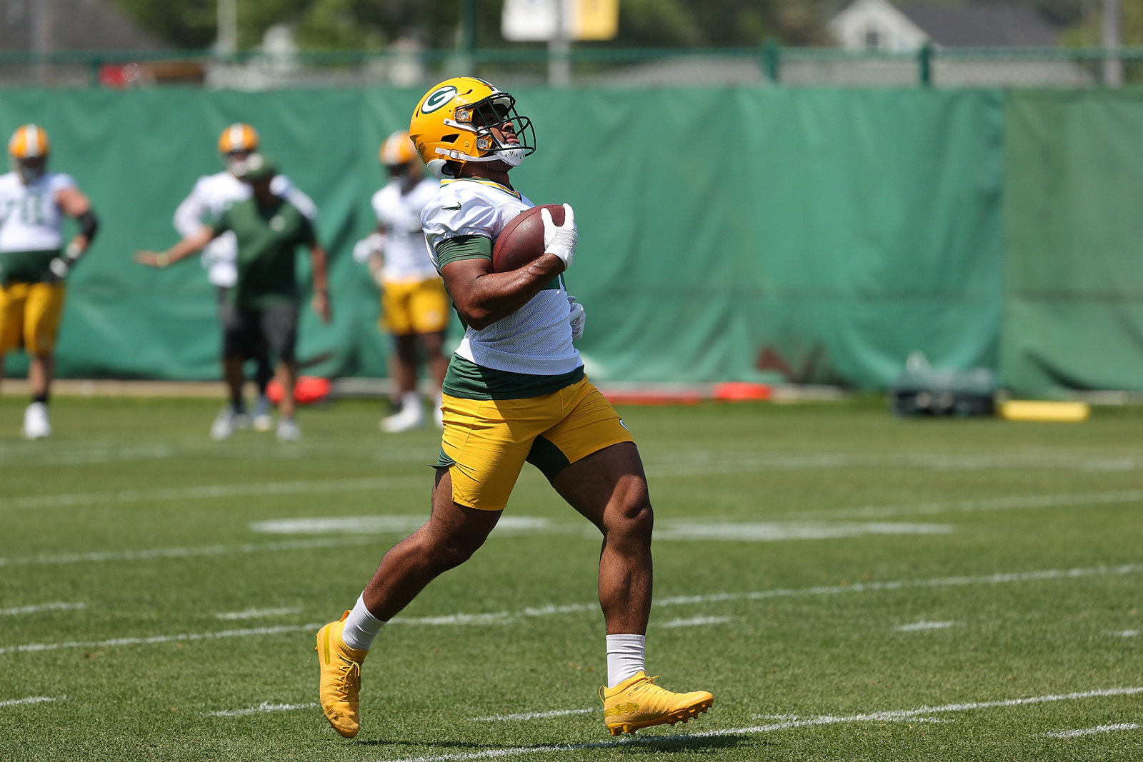 Ari Meirov on X: #Packers RB AJ Dillon took time to explain a few things  about his quads today: *He says his quads are the biggest/strongest in the  NFL. *He now has