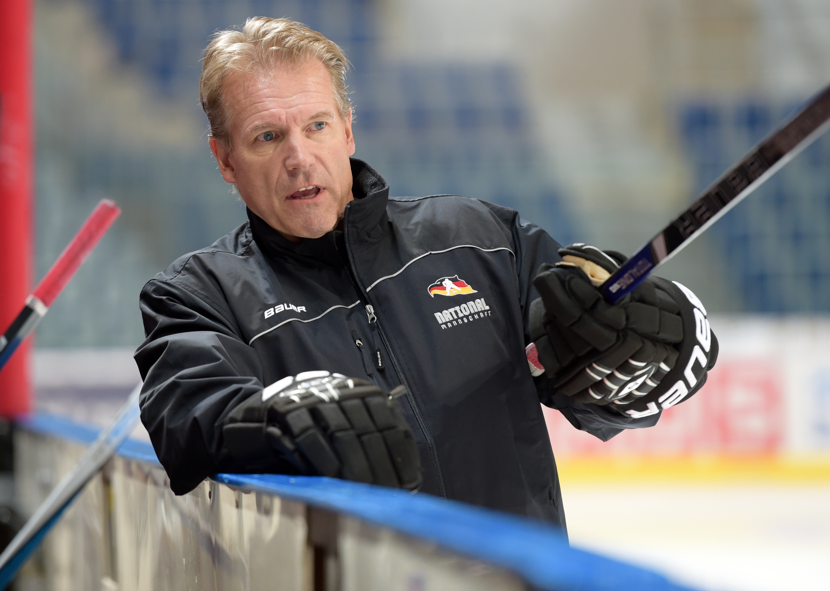 Calgary Flames' 7-3 win over Ottawa Senators doesn't save Geoff Ward's job
