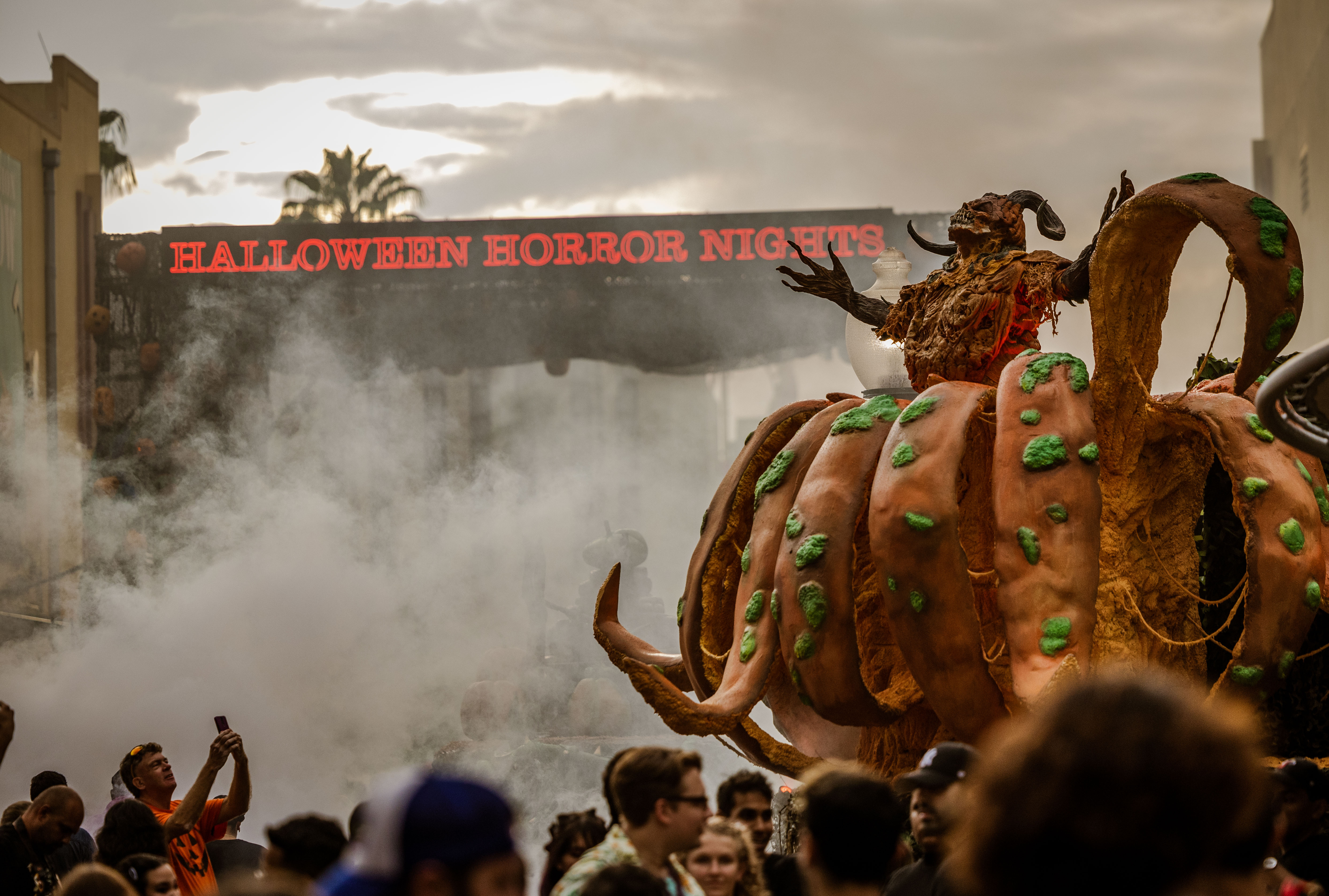 Universal Planning Halloween Horror Nights Experience In Las Vegas –  Deadline