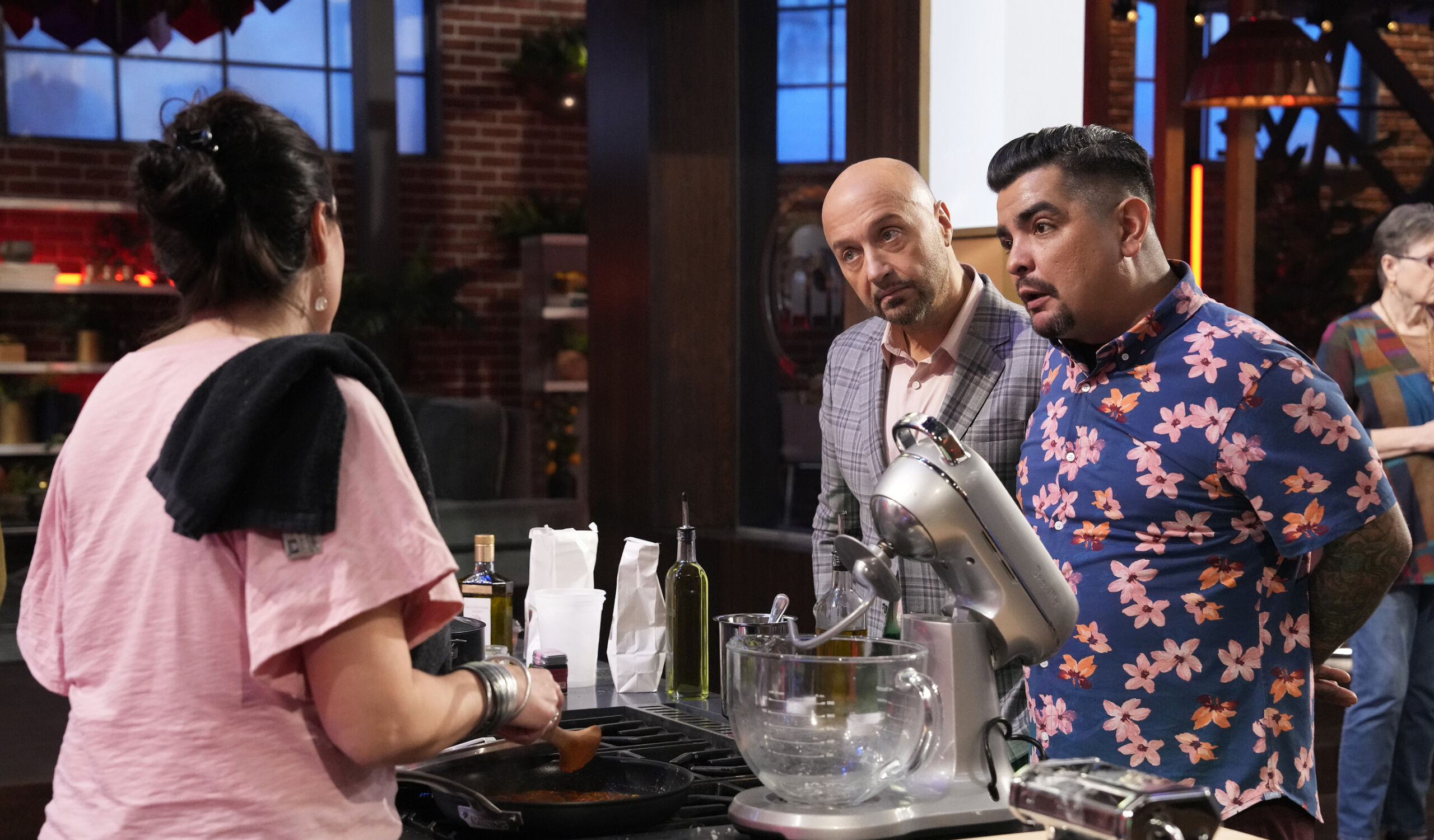Chef Aarón Sánchez Talks MasterChef Season 13 & Reveals His Own