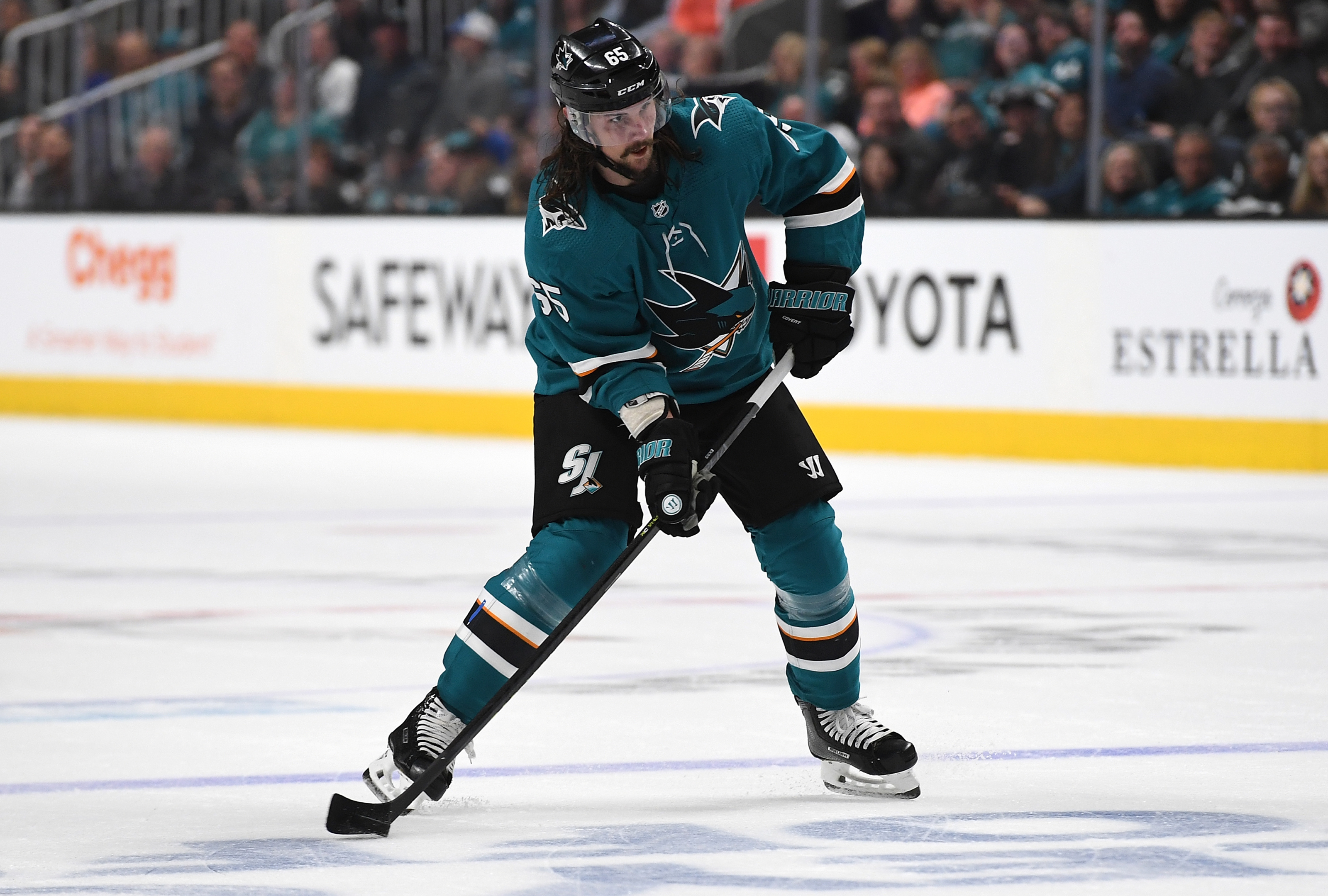 Joe Thornton skating with Sharks teammates again, but his status for the  playoffs remains uncertain - The Athletic