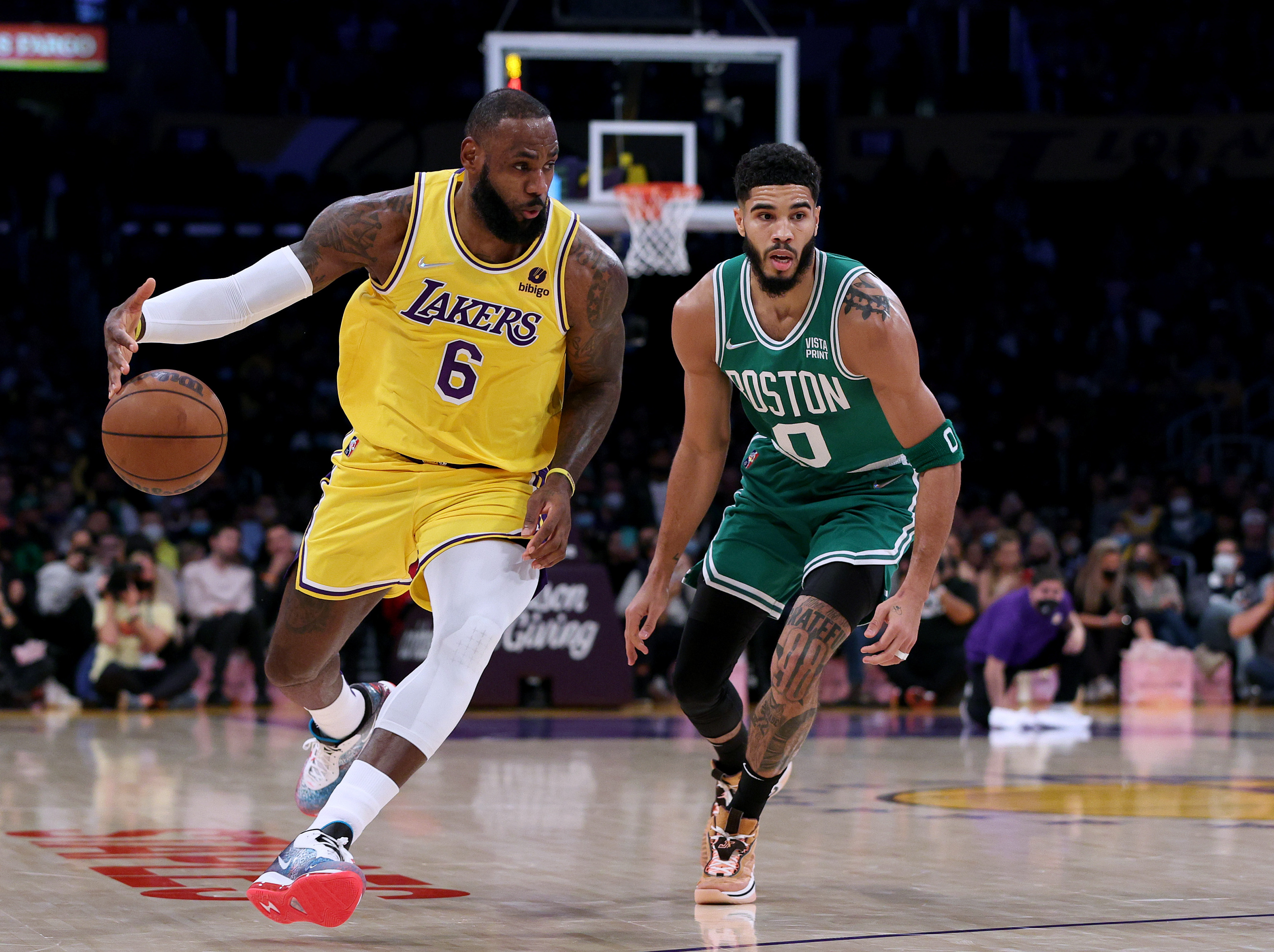 Los Angeles Lakers at Boston Celtics odds, picks and predictions