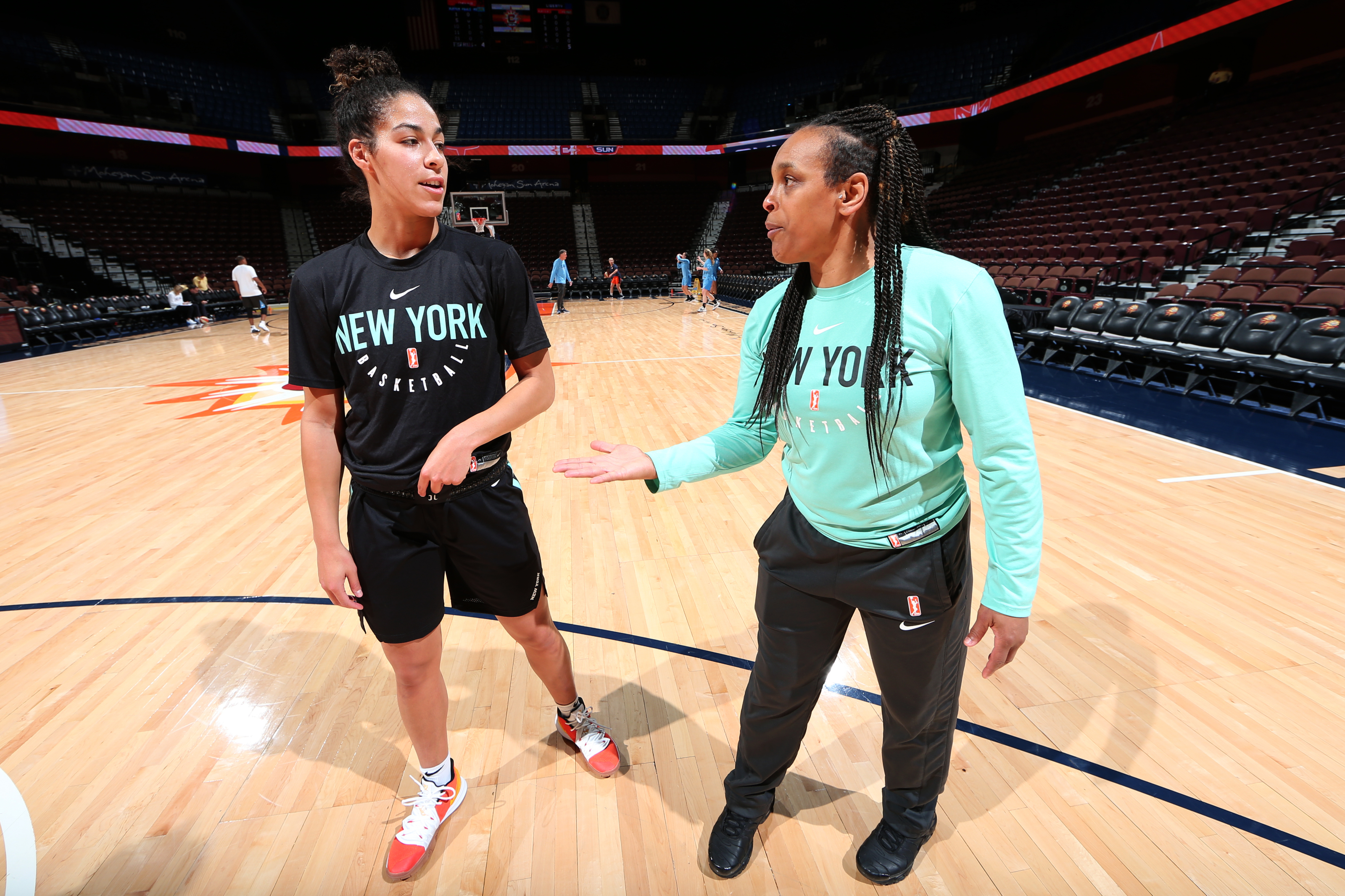 WNBA: Teresa Weatherspoon now a full-time assistant for NBA's Pelicans -  Swish Appeal