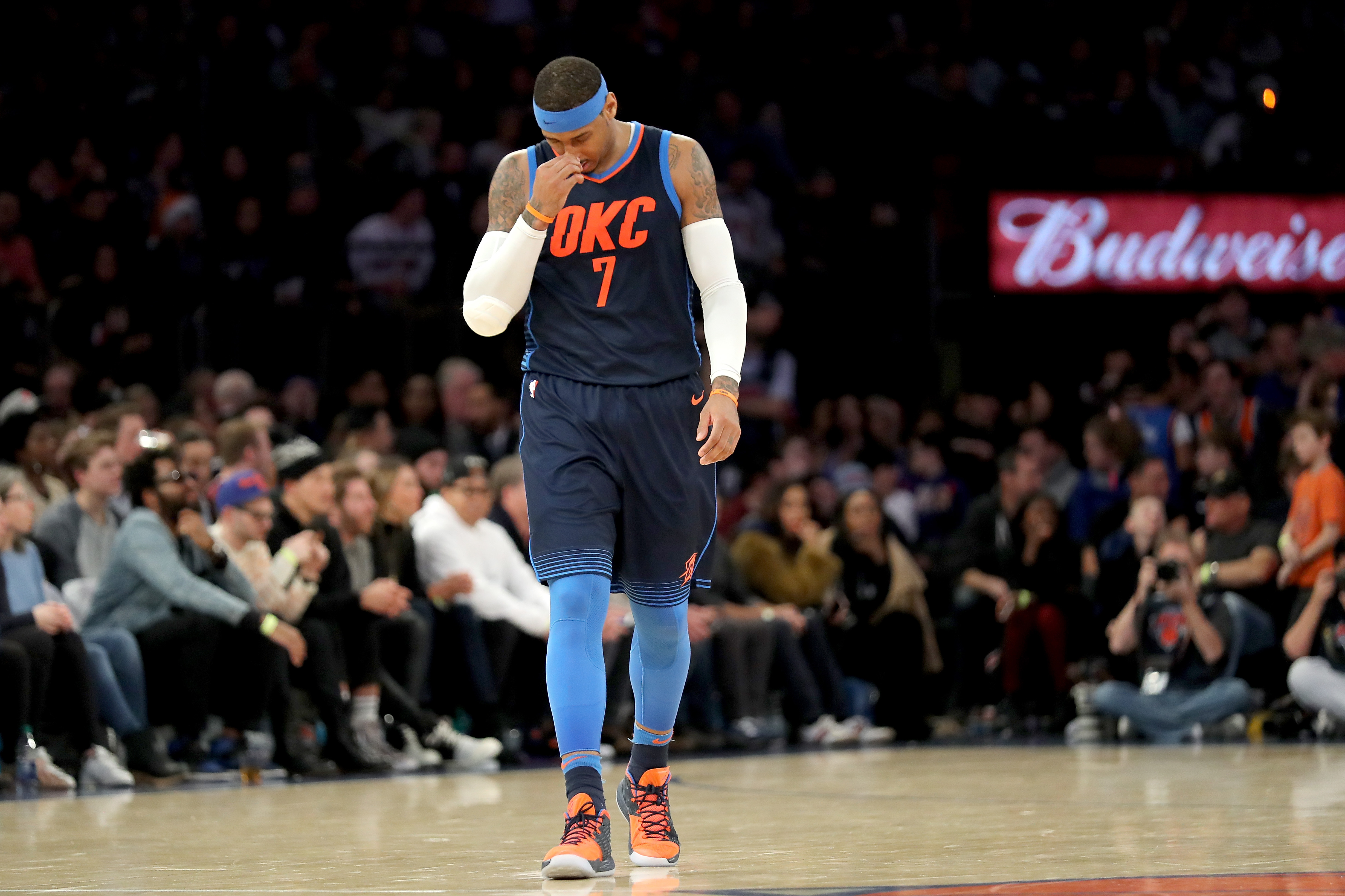 Thunder blast Carmelo Anthony-less Knicks on Christmas