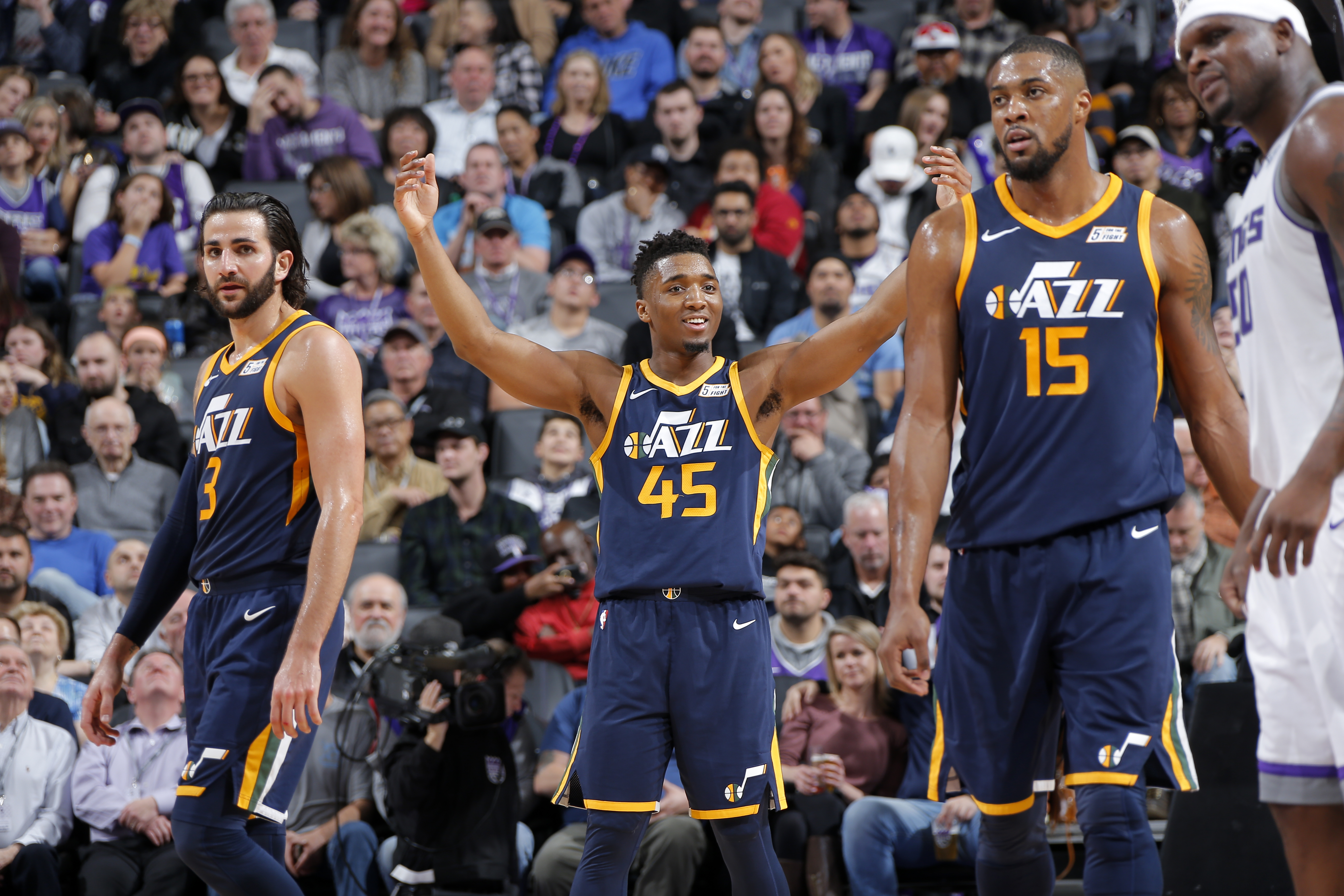 Jazz rookie Donovan Mitchell to compete in Slam Dunk contest