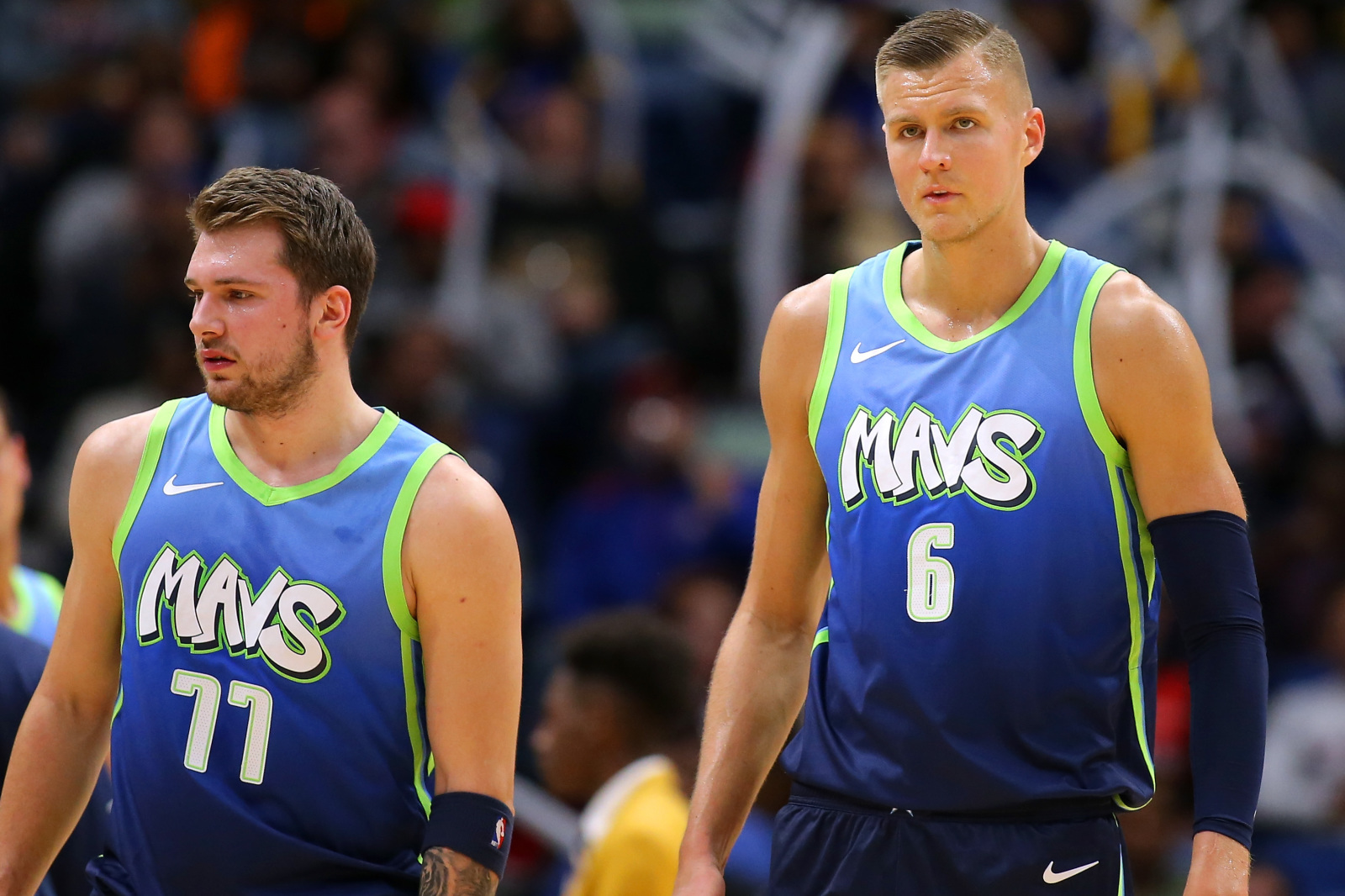 Dallas Mavericks ManiAACs Do a Ton of Work Before They Let It All