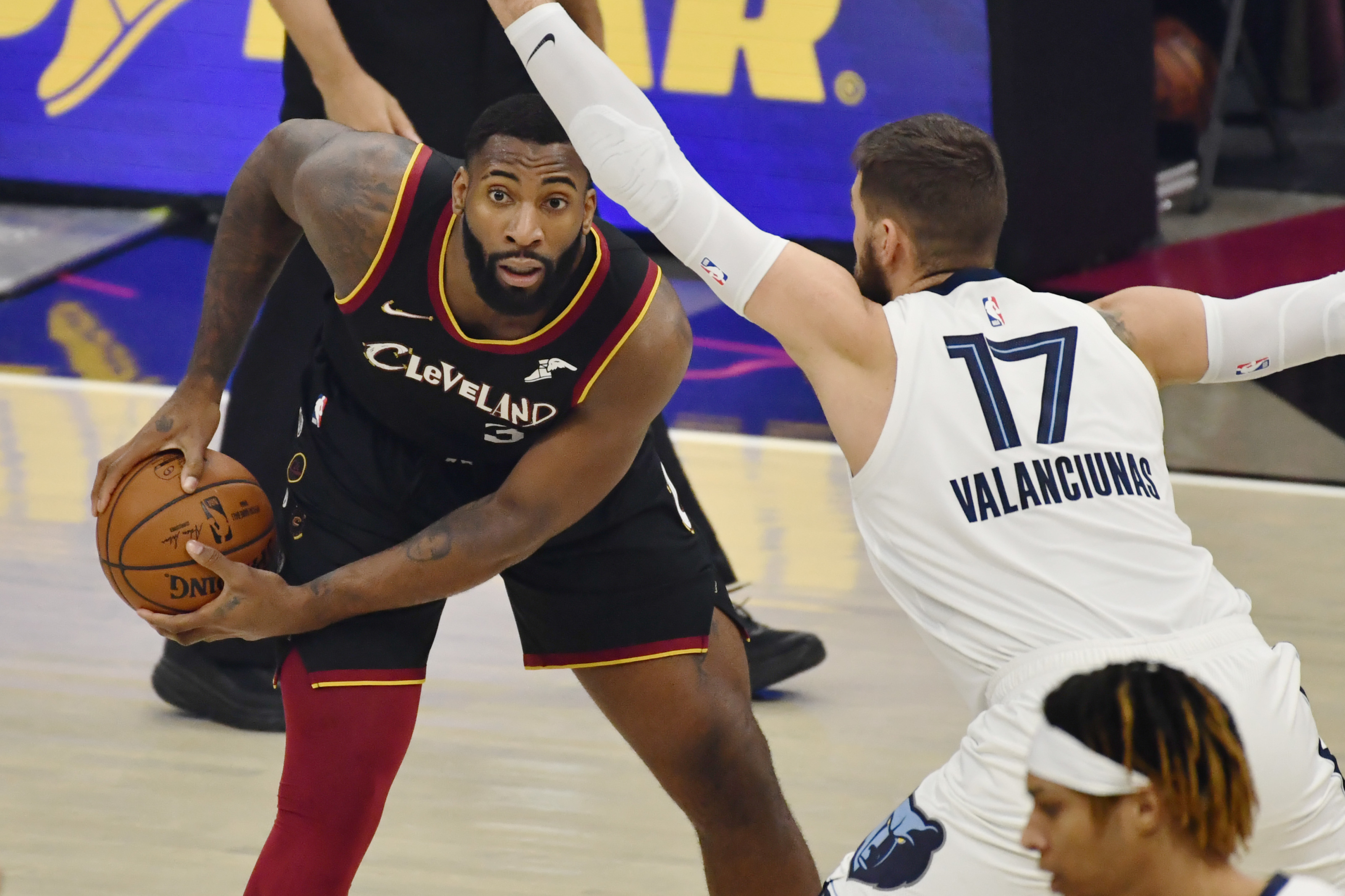 Andre Drummond learns first-hand a lot needs fixing on Cavaliers