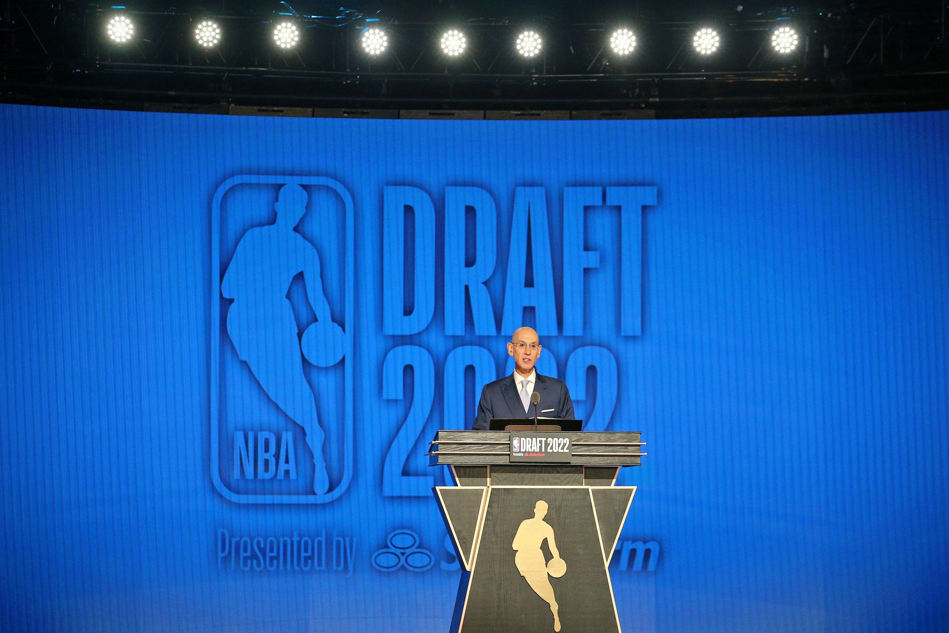 Charlotte Hornets don't move up in NBA Draft Lottery, will pick