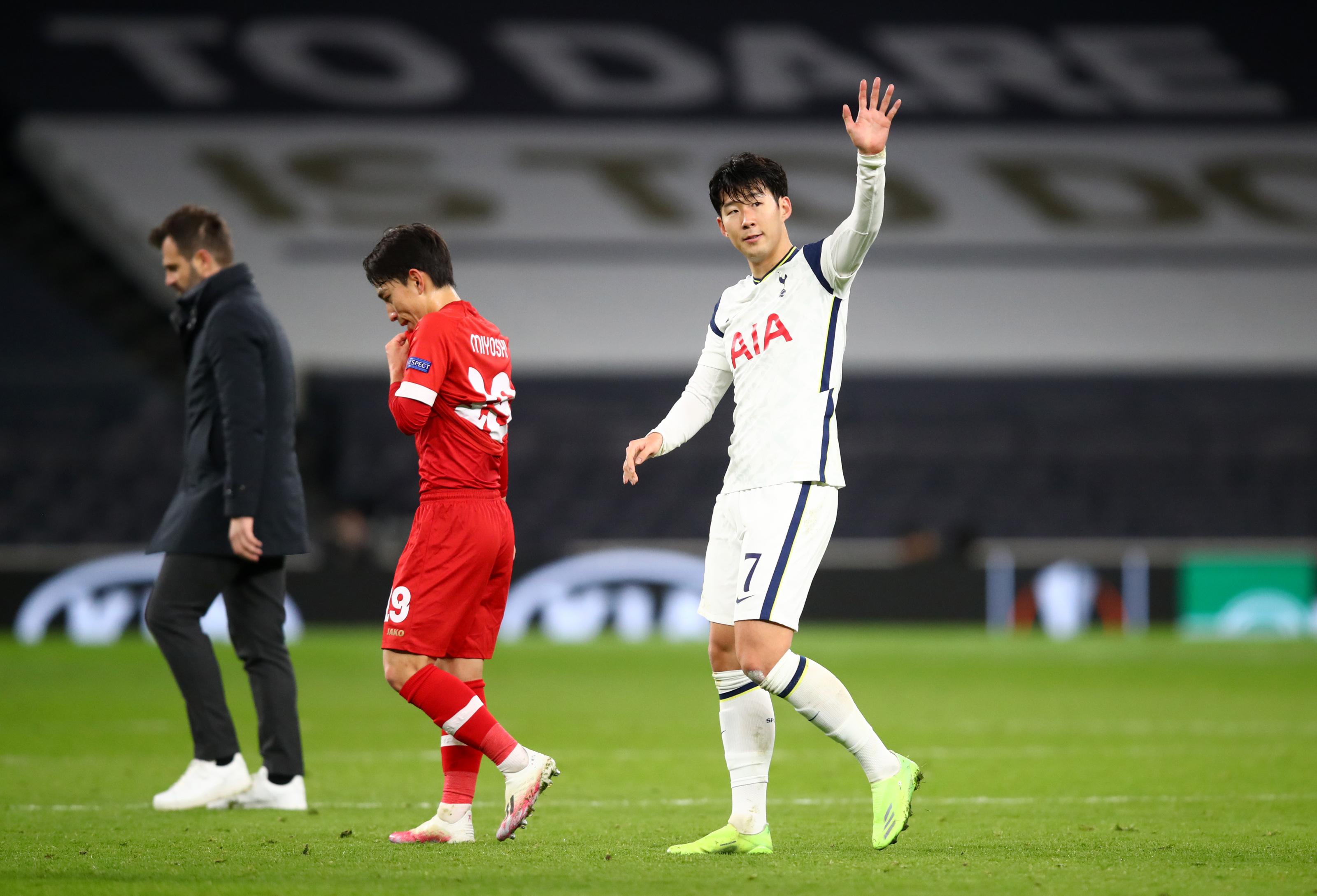 Son Heung-min says he would rather play for Spurs than move to