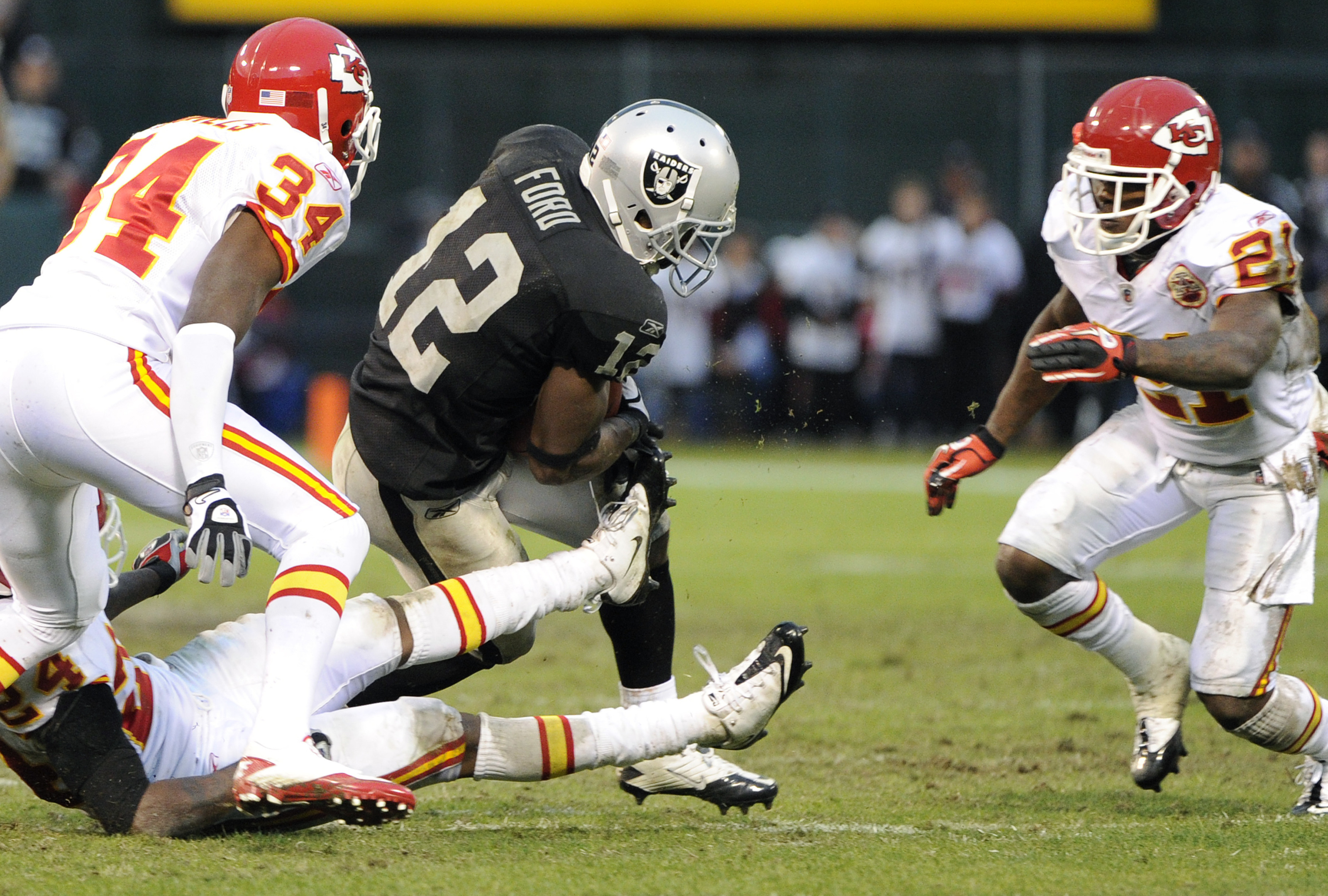 SNF' Week 10 Chiefs take on division rivals, Raiders