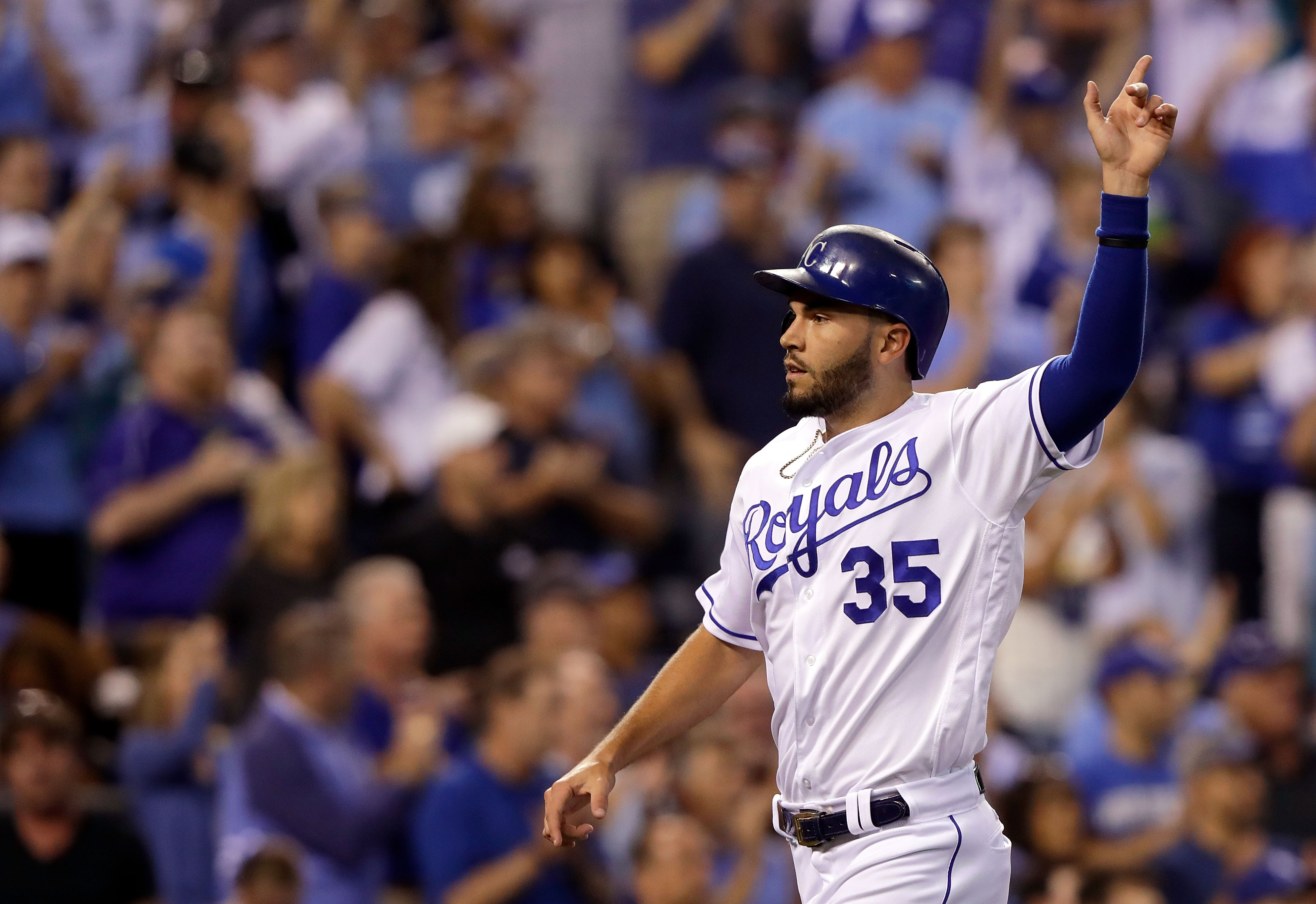 Royals Rumors: Royals could offer Eric Hosmer $100 million contract