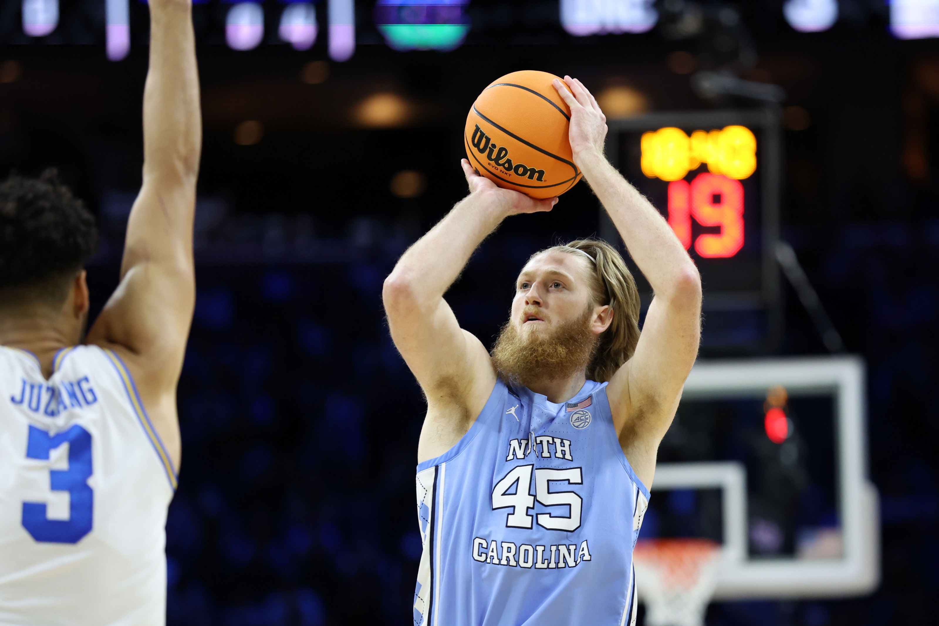 Don't Panic: How Brady Manek adds a necessary spacing component for UNC's  offense 