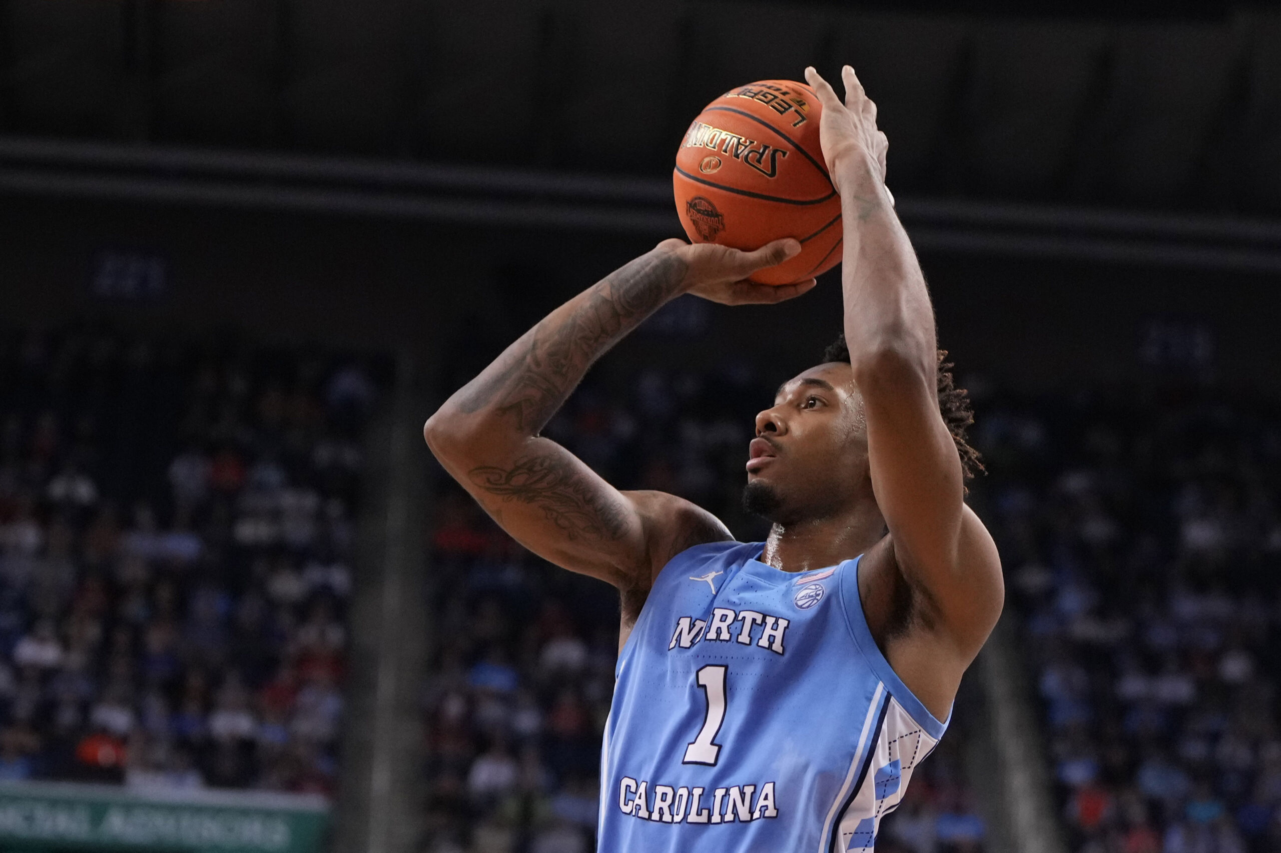 UNC Basketball: FIRST LOOK at Leaky Black in a Hornets uniform