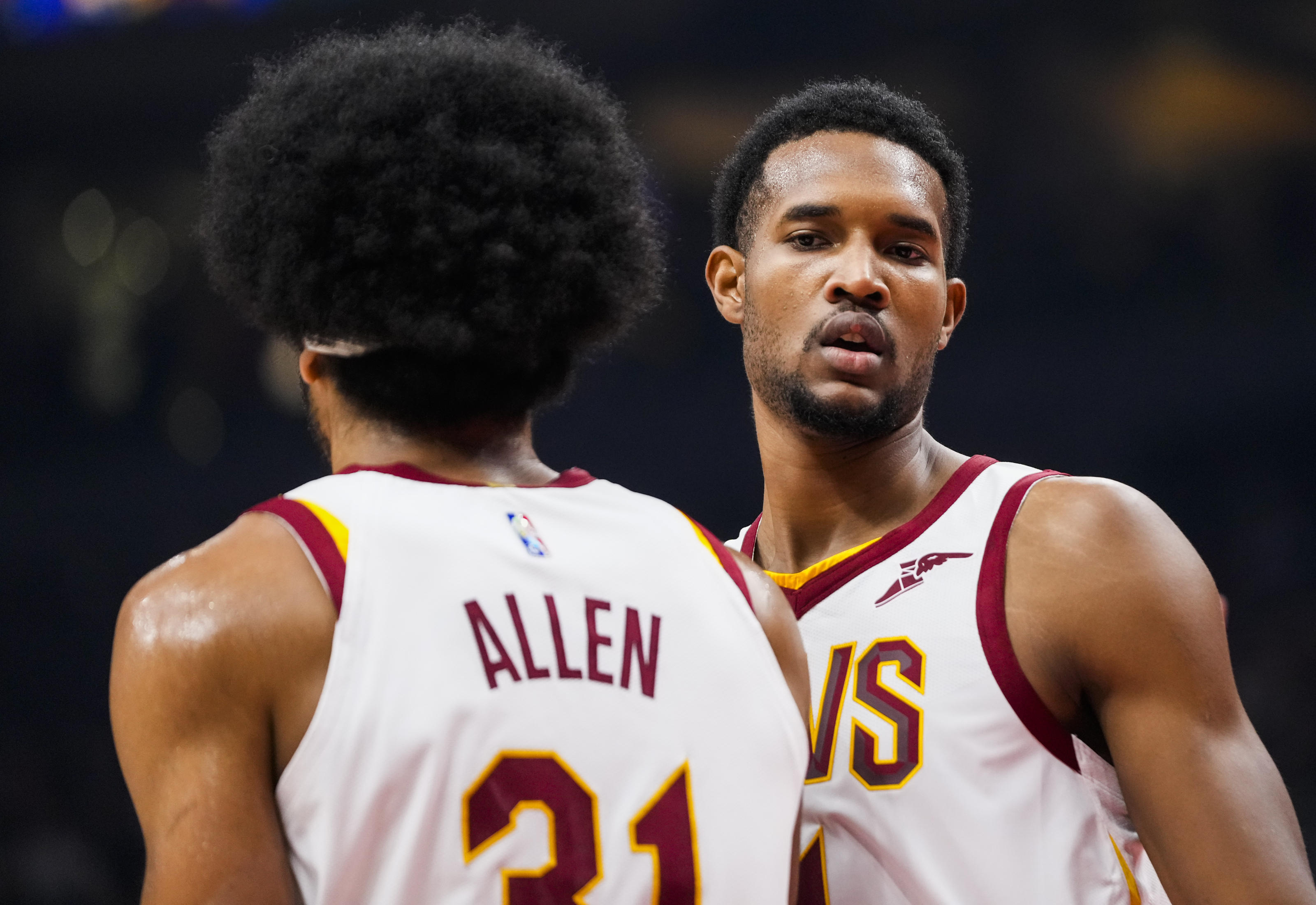 Evan Mobley and Jarrett Allen on defensive chemistry and which Cavs throw a  perfect alley-oop 