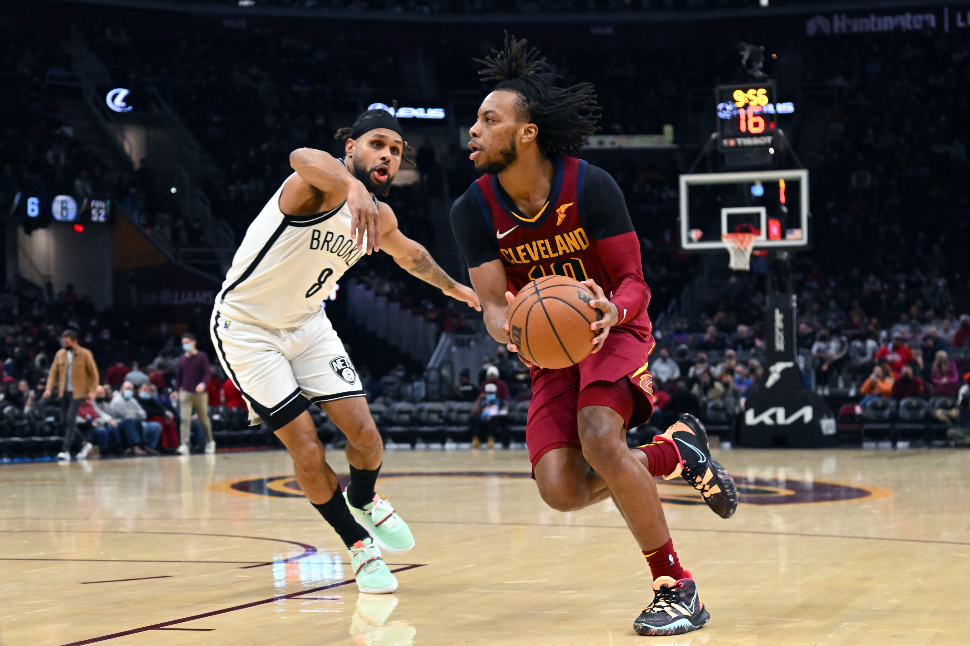 Garland, Cavaliers battle back from 16 down to beat Hornets