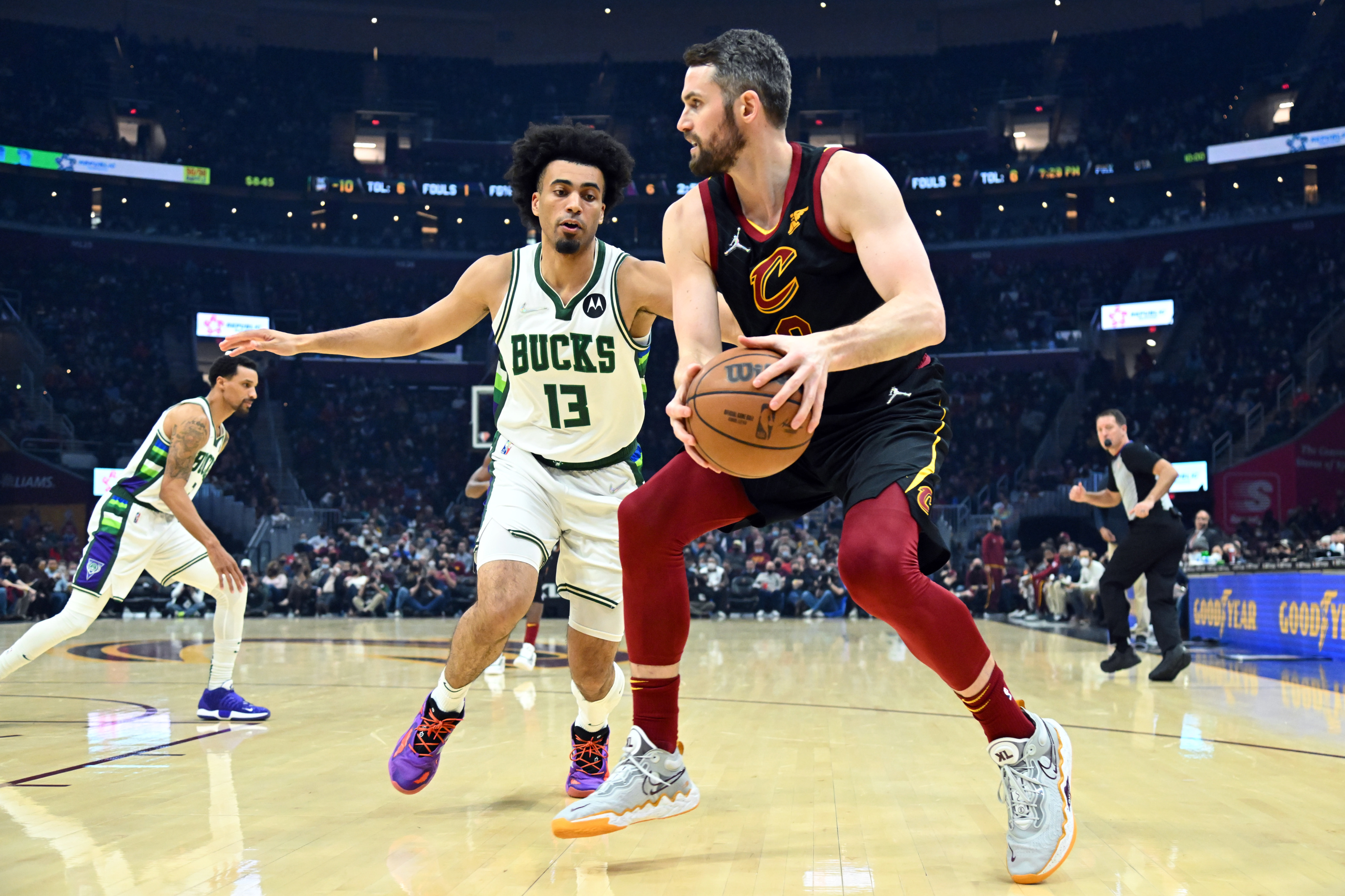 Cavs-Bucks Starters, betting info, injuries and TV channel for Sunday