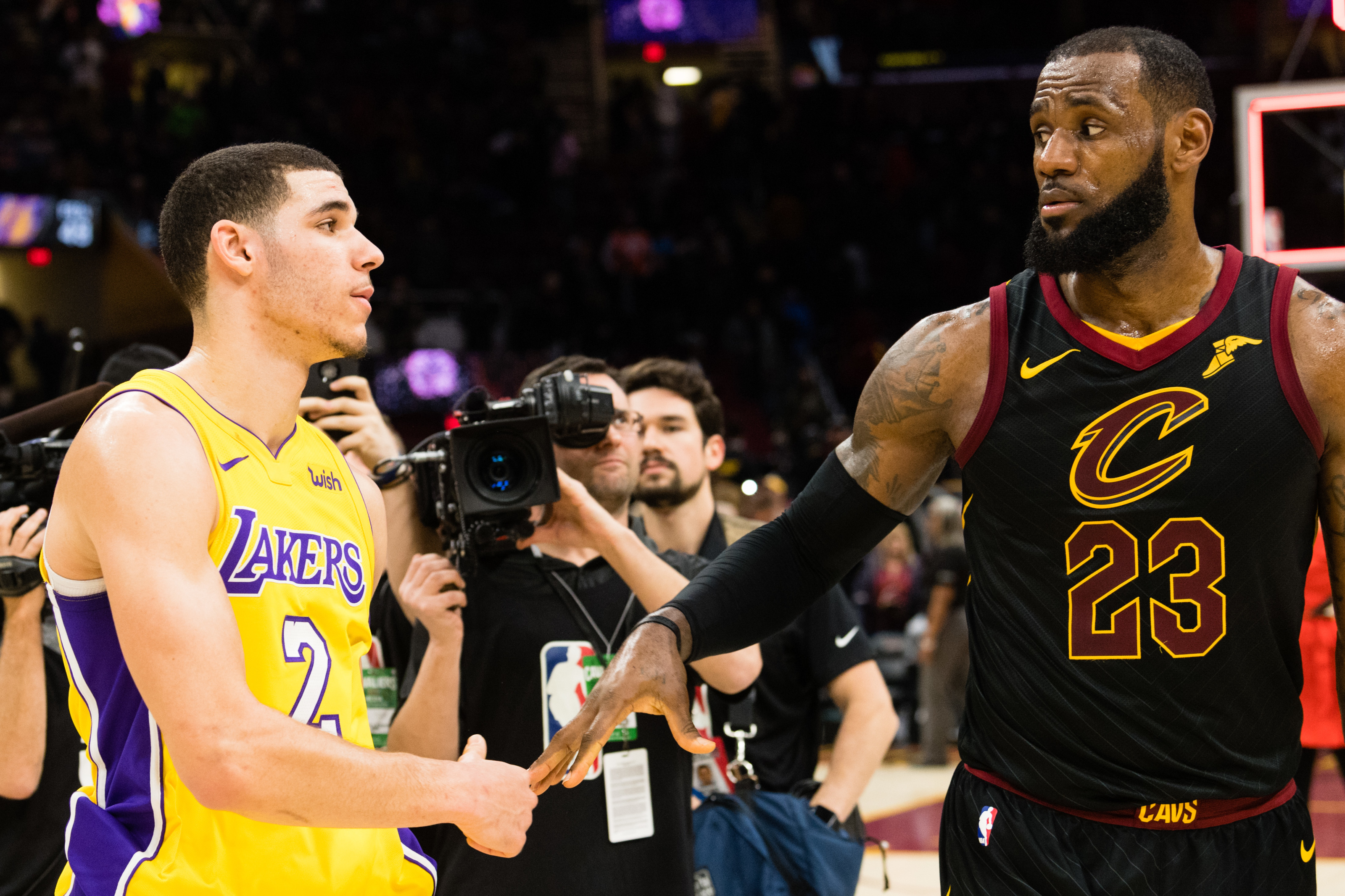 NBA Rumors: Lakers' top offseason target is trying to lure LeBron from L.A.