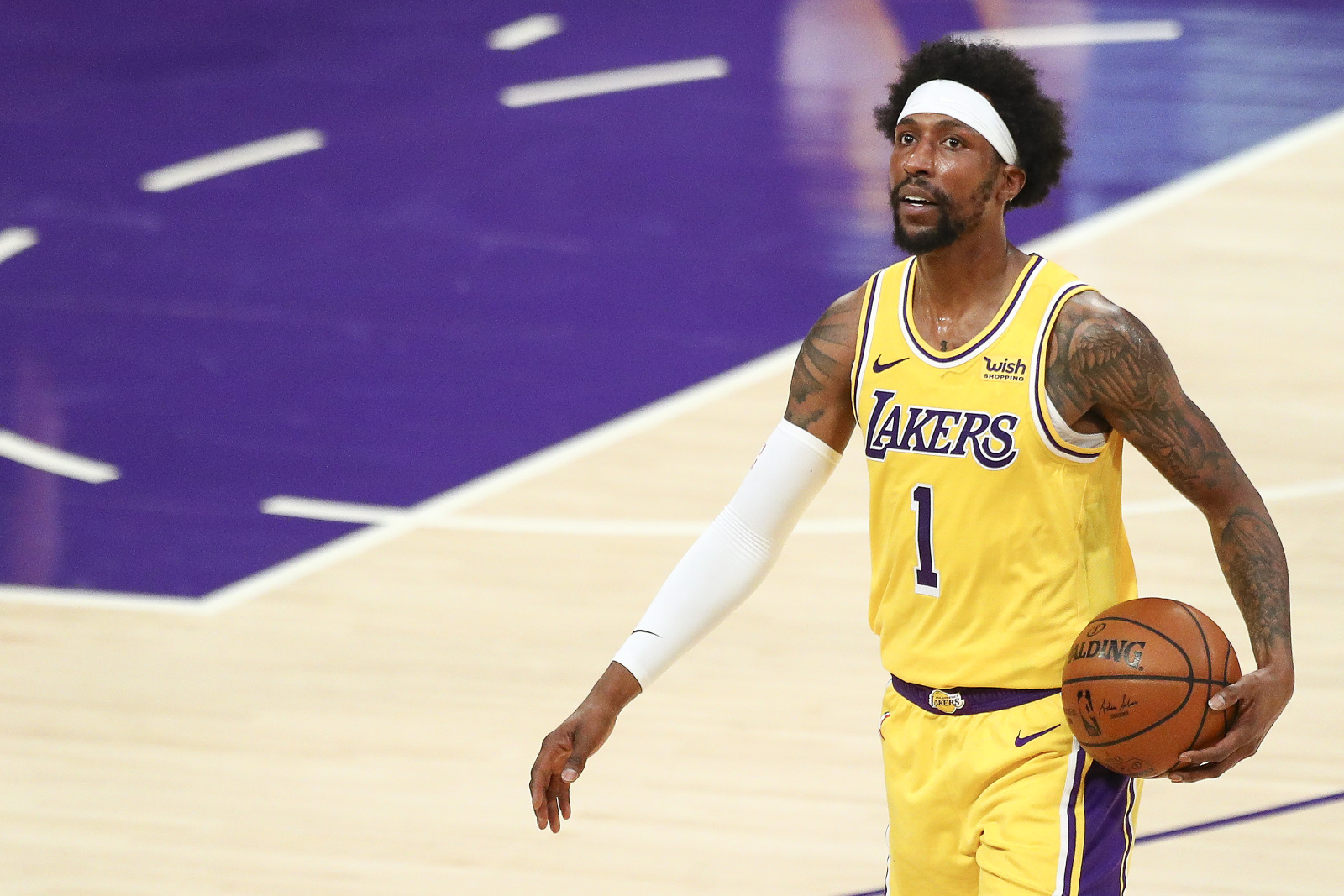 Lakers' Kentavious Caldwell-Pope rebounds, displays 'big guts' with big  shots in Game 4 – Orange County Register