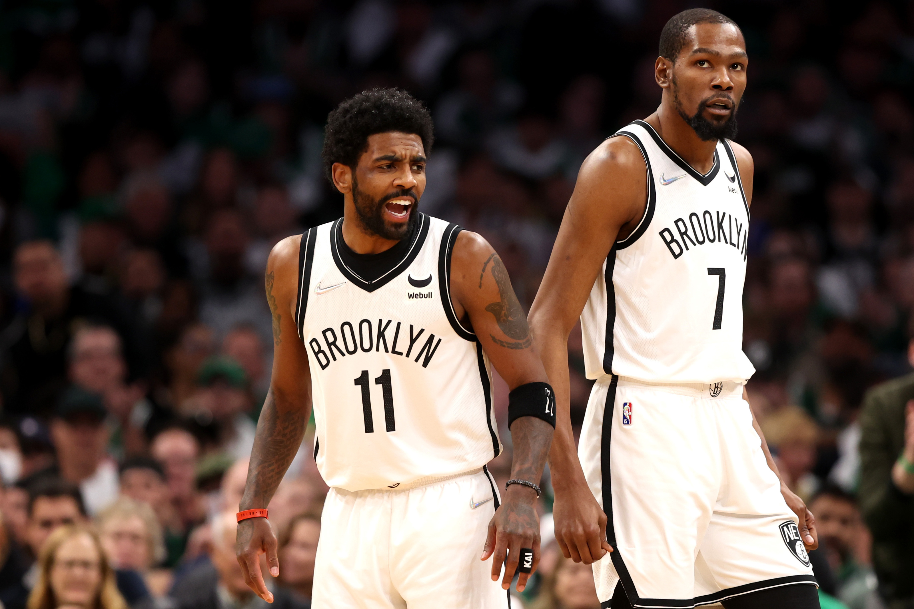 Potential Kyrie Irving trade to Lakers not dead, Nets focused on Kevin  Durant situation first, per report 