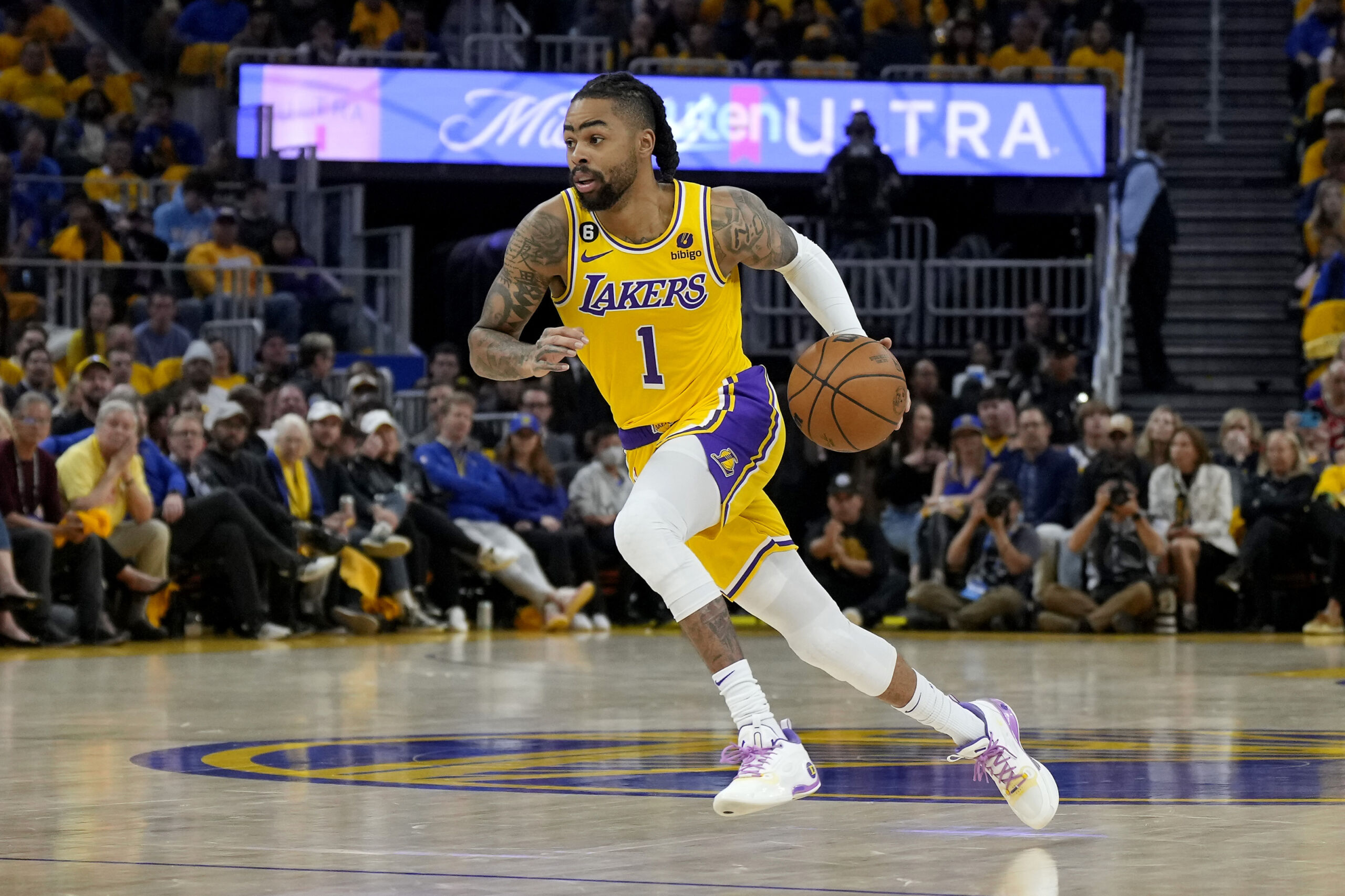 NBA Trade Rumors: Spurs Acquire D'Angelo Russell From Lakers In