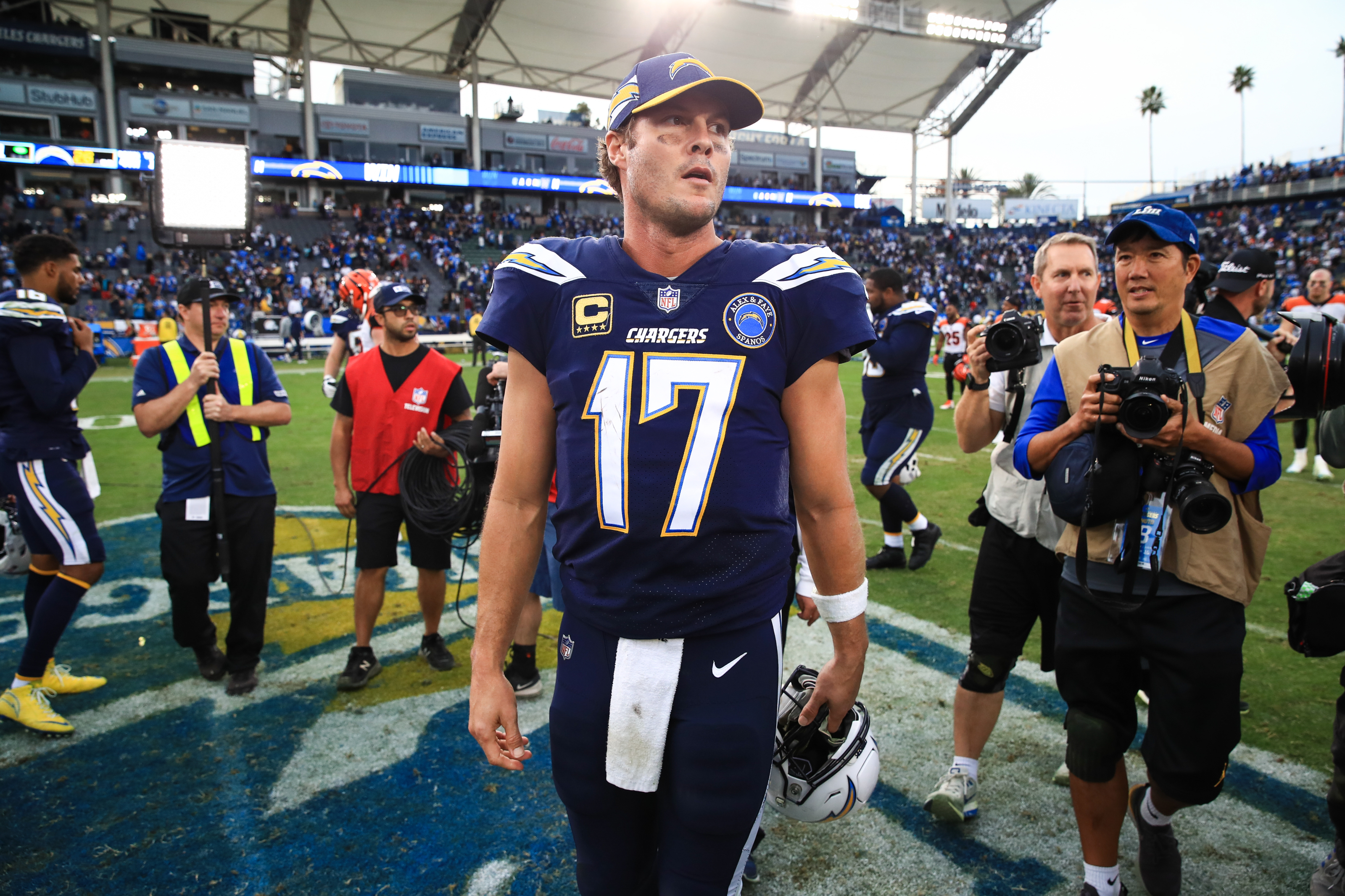 chargers nfl jersey qb