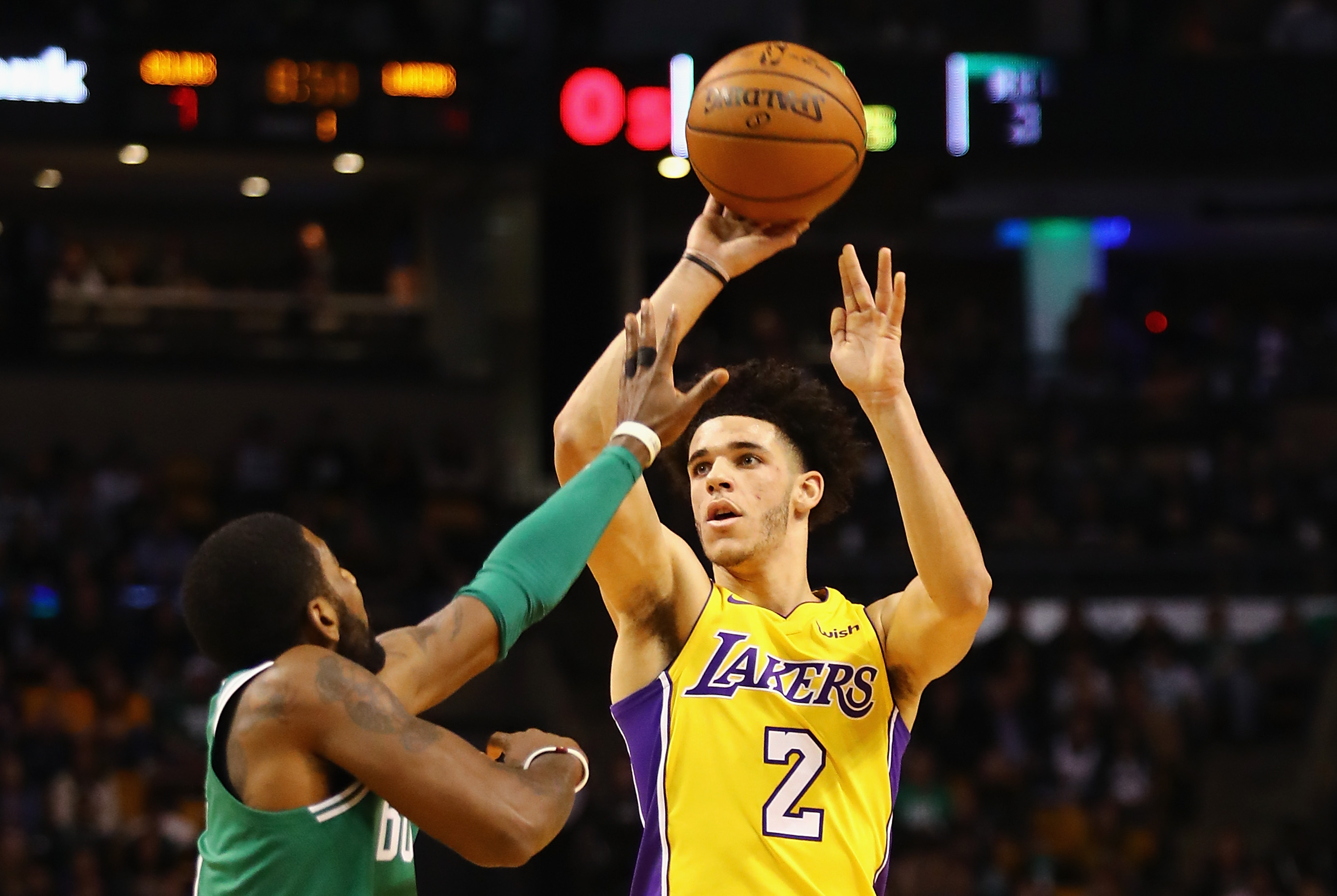 Los Angeles Lakers: Lonzo Ball's goal is Rookie of the Year