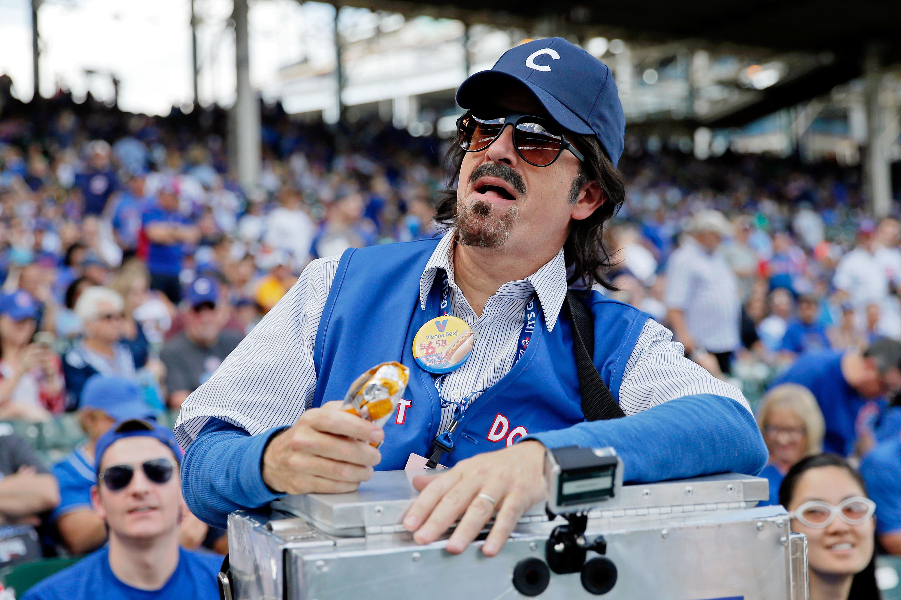 Stephen Colbert attends Cubs game as hot dog vendor for The Late Show