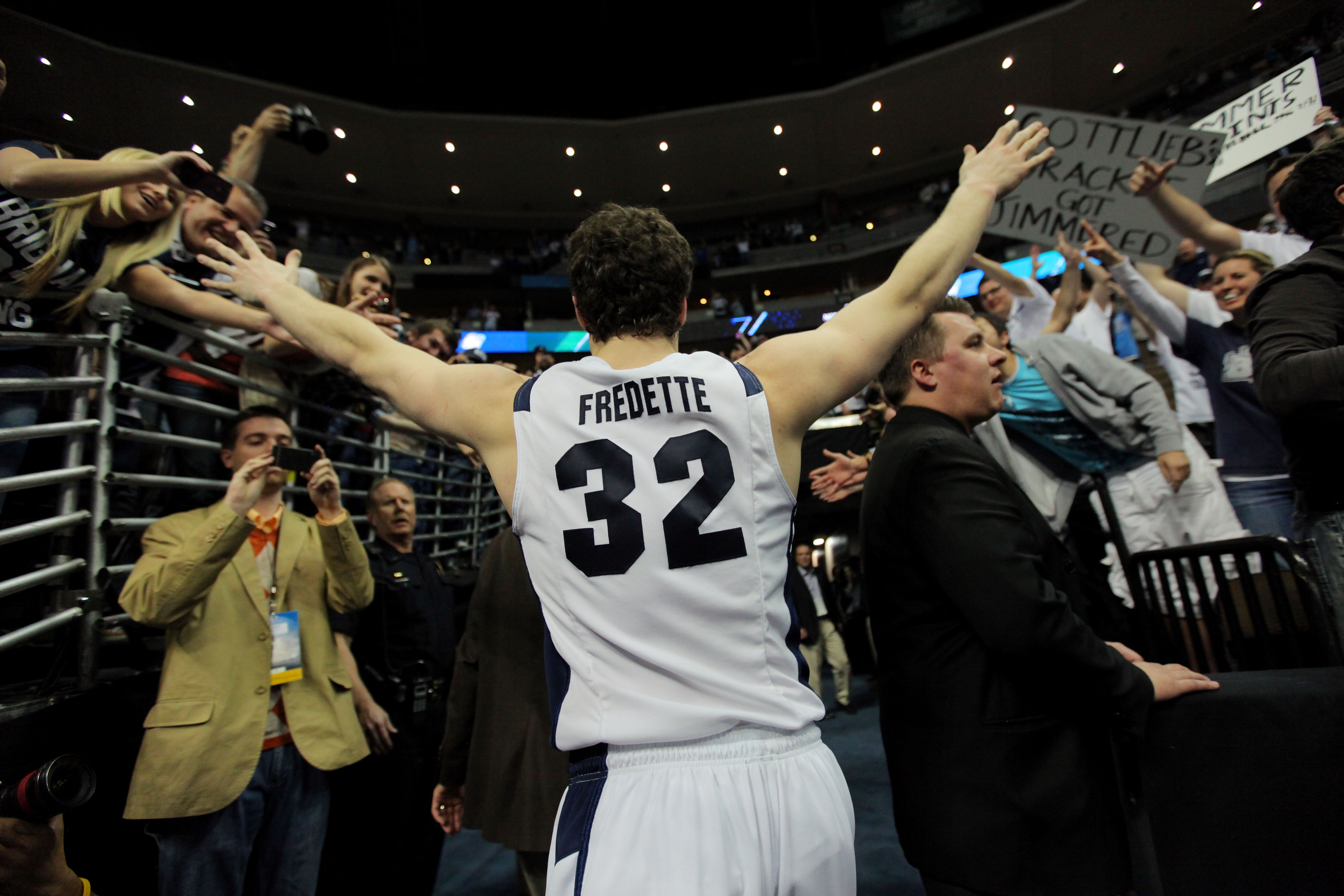 The Lonely Master: From March Madness to Shanghai, the unlikely journey of Jimmer  Fredette - Deseret News