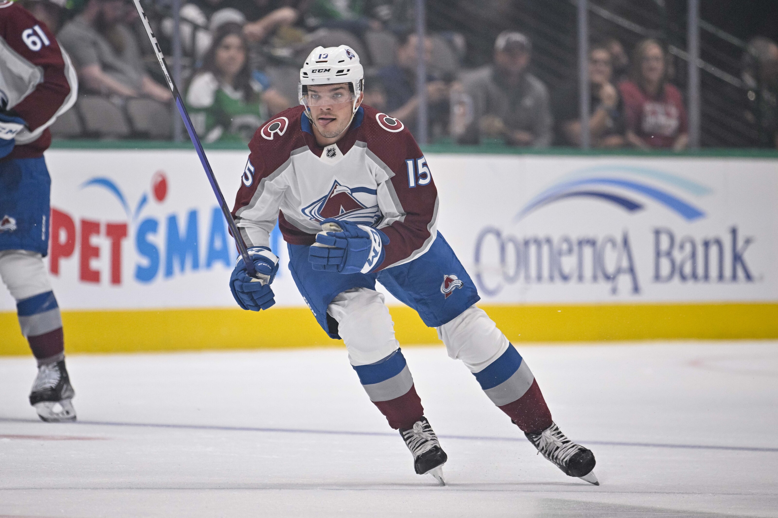 Avalanche preseason: Shane Bowers makes final push for roster spot after  strong training camp, Colorado Avalanche