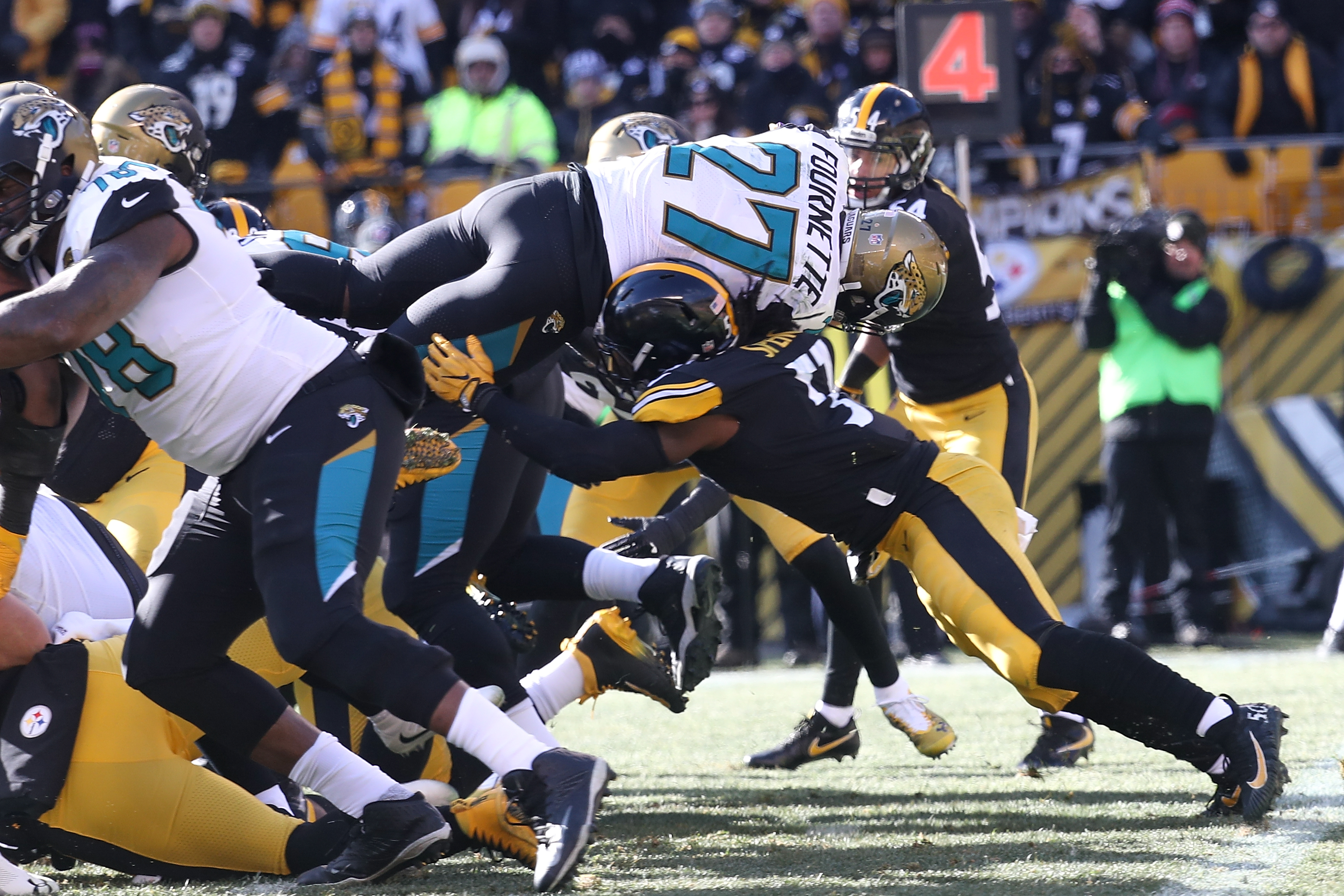 Jaguars win first playoff game in 10 years, advance to divisional round  against Steelers
