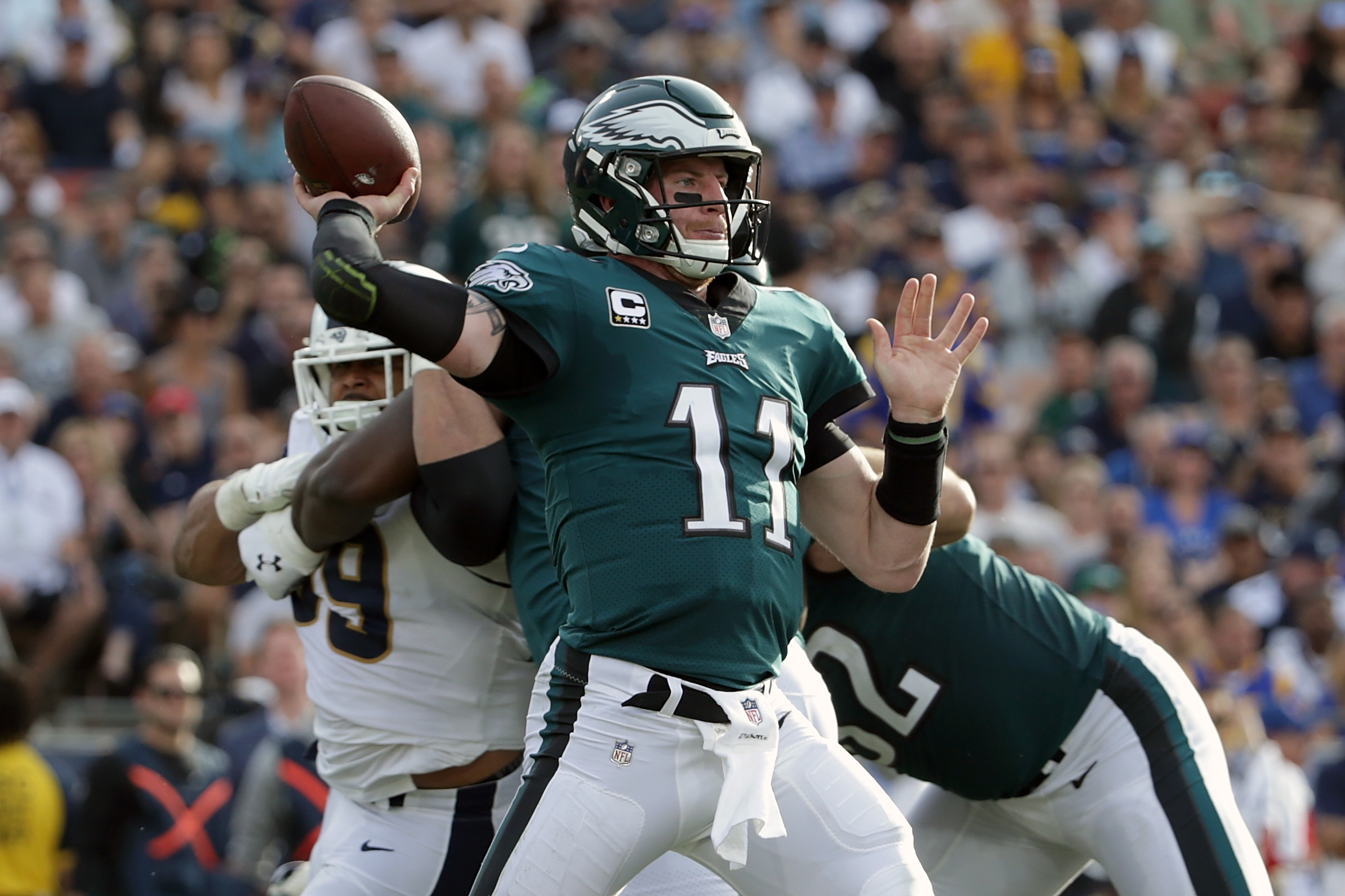 Philadelphia Eagles: Comparing Carson Wentz to all-time great QBs