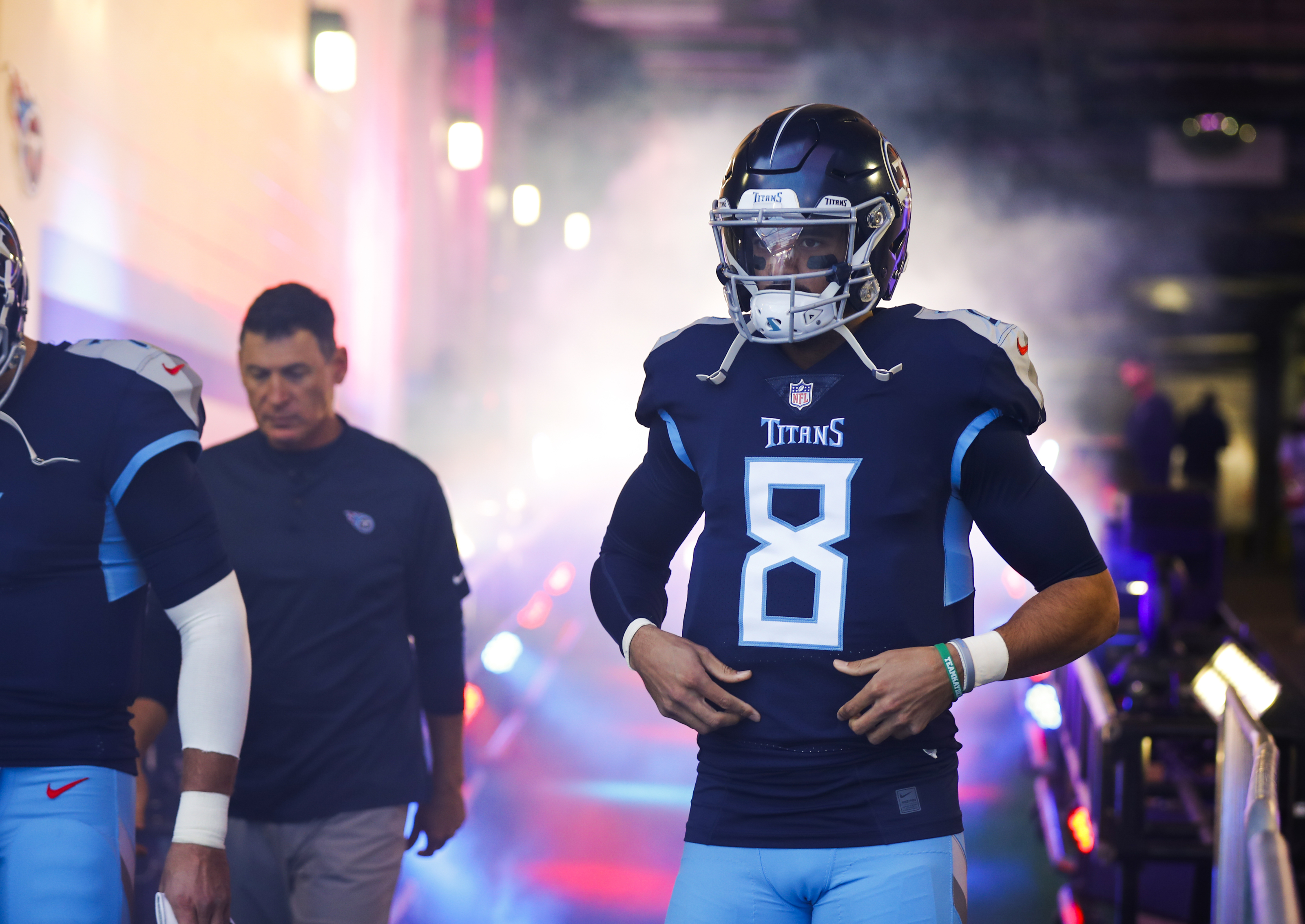 Tennessee Titans Face Unlikely Quarterback Controversy