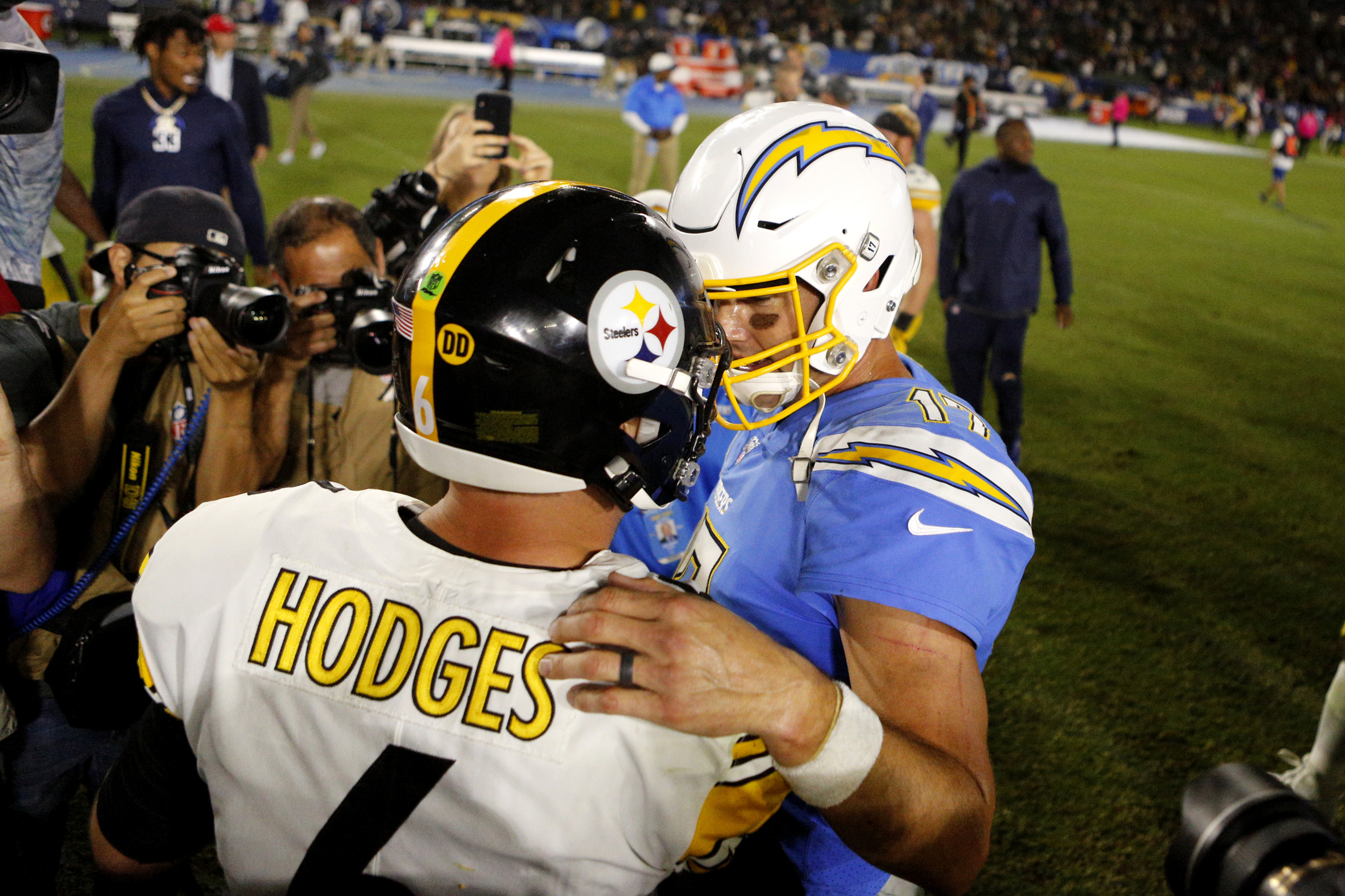 Pittsburgh Steelers: Studs and duds vs. Chargers in Week 6
