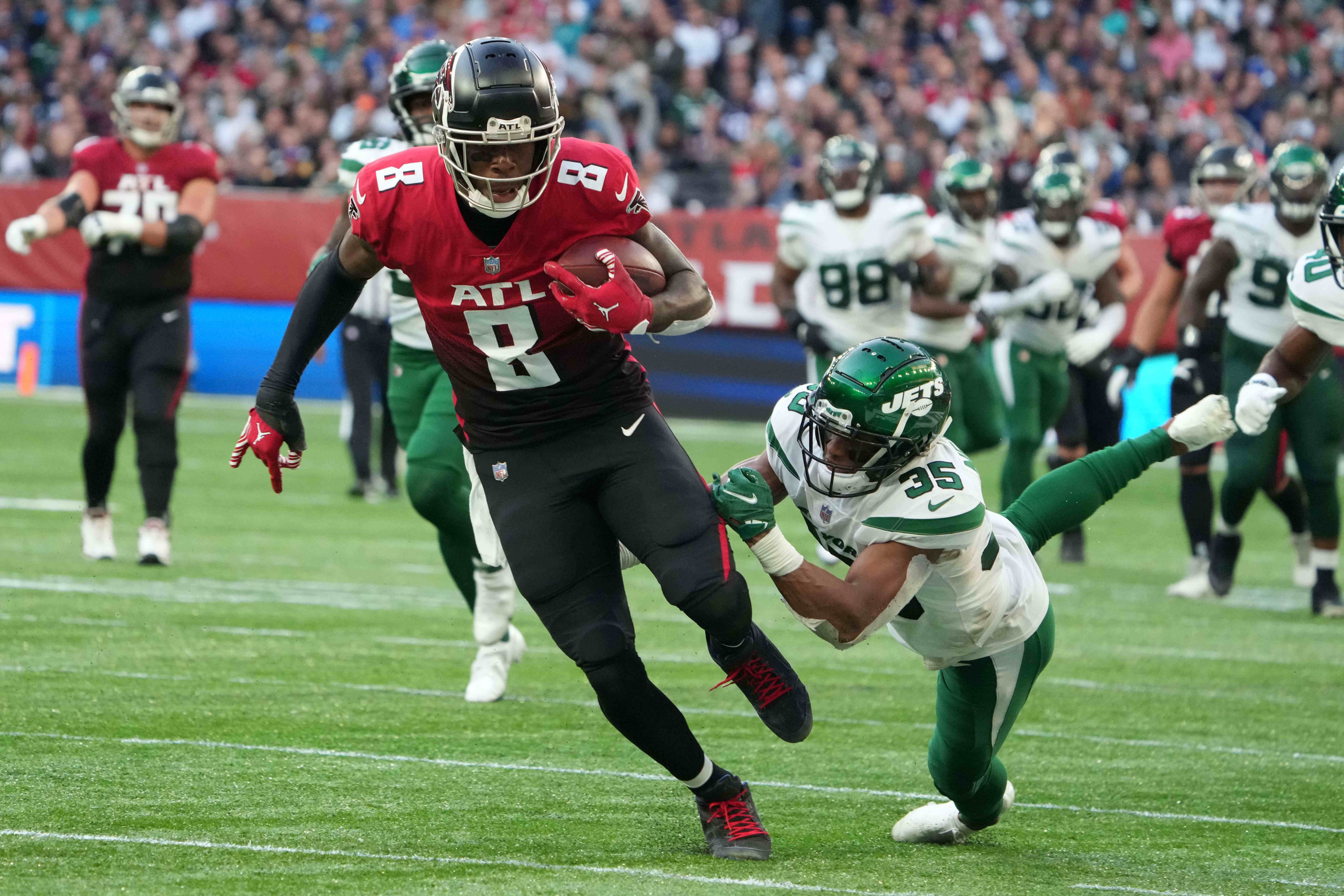 Kyle Pitts finally arrives as Falcons win in London over Jets