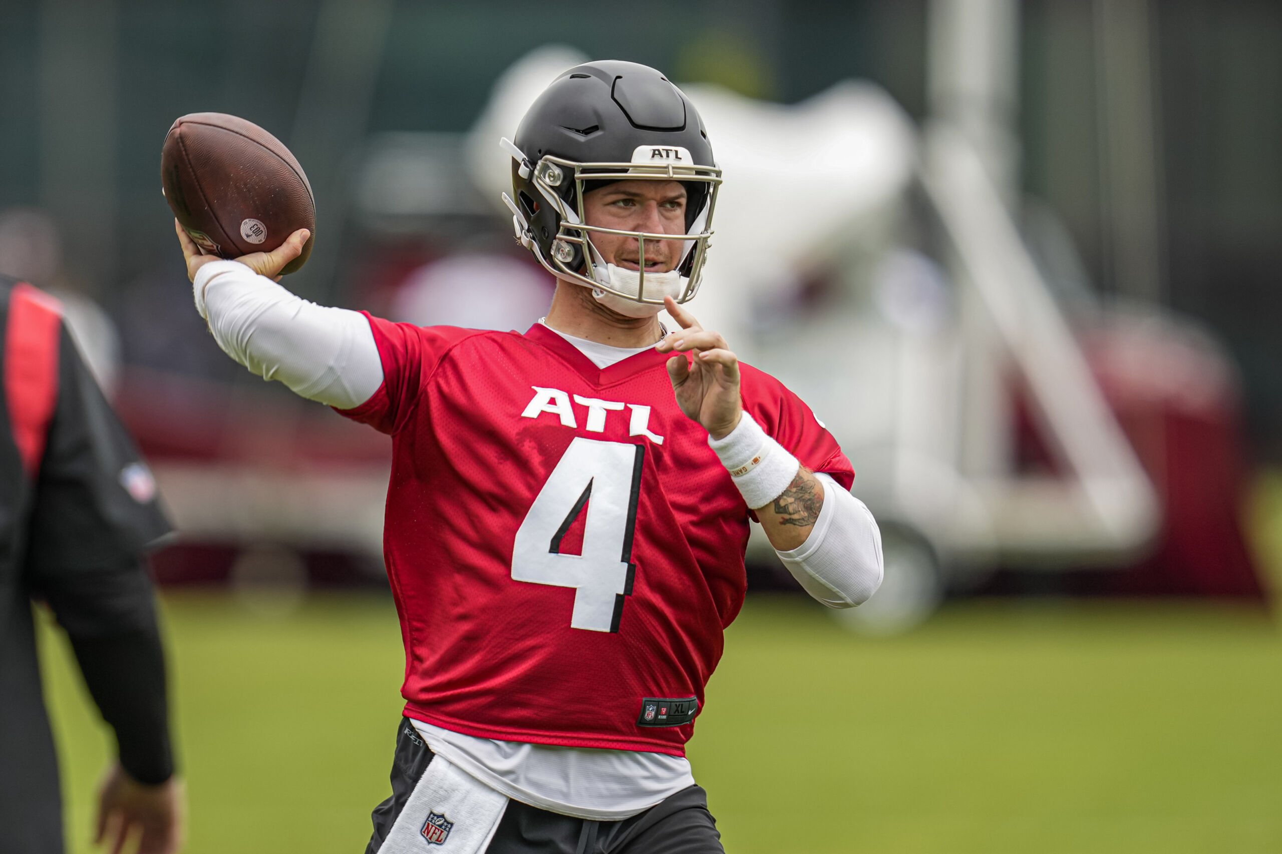 Atlanta Falcons have another QB controversy with Taylor Heinicke?