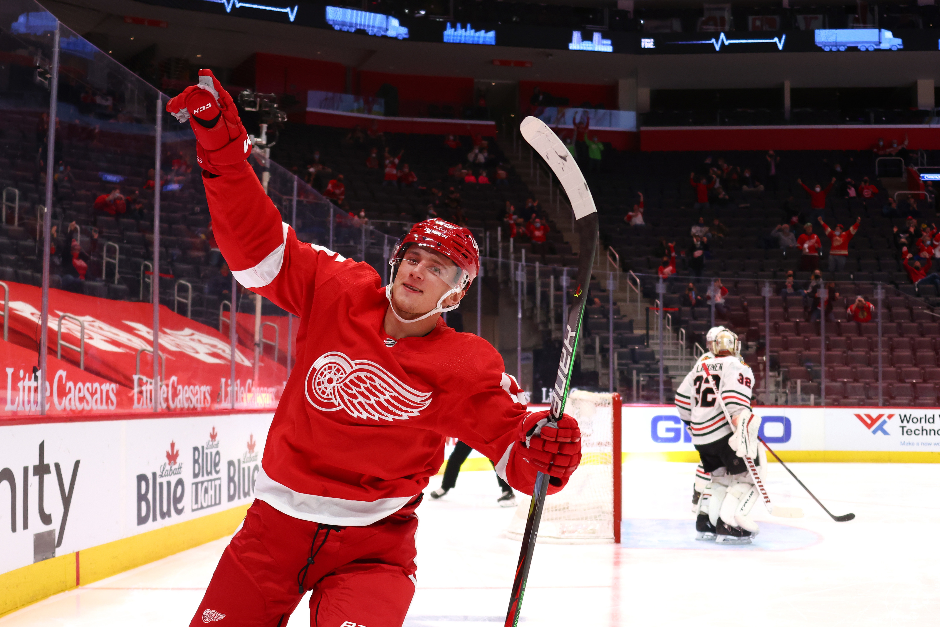 Vrana scores twice, leads Red Wings to 6-3 win over Flyers – The Oakland  Press