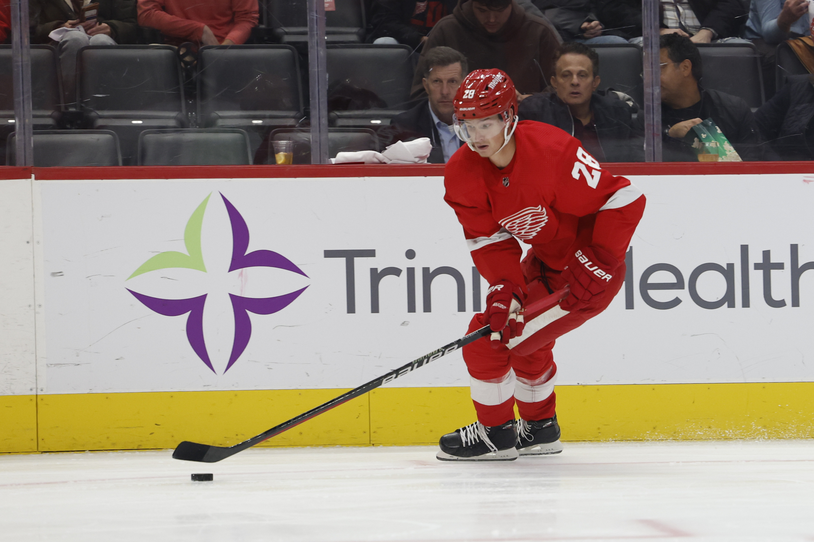 Detroit Red Wings on X: UPDATE: The #RedWings today re-signed defenseman  Gustav Lindstrom to a one-year contract with an AAV of $950,000.   / X