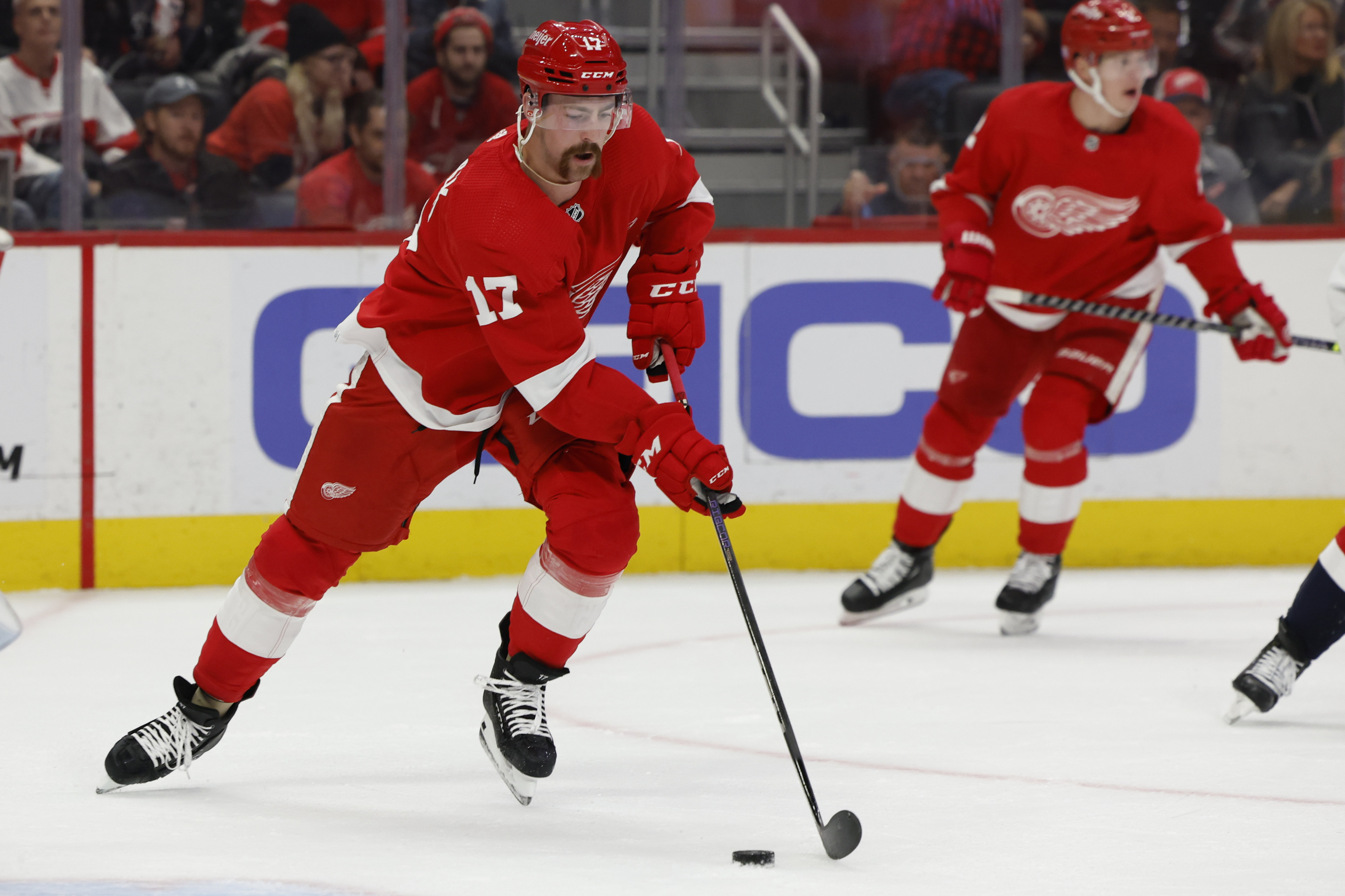 Detroit Red Wings want to manage emotions, set tone in home opener