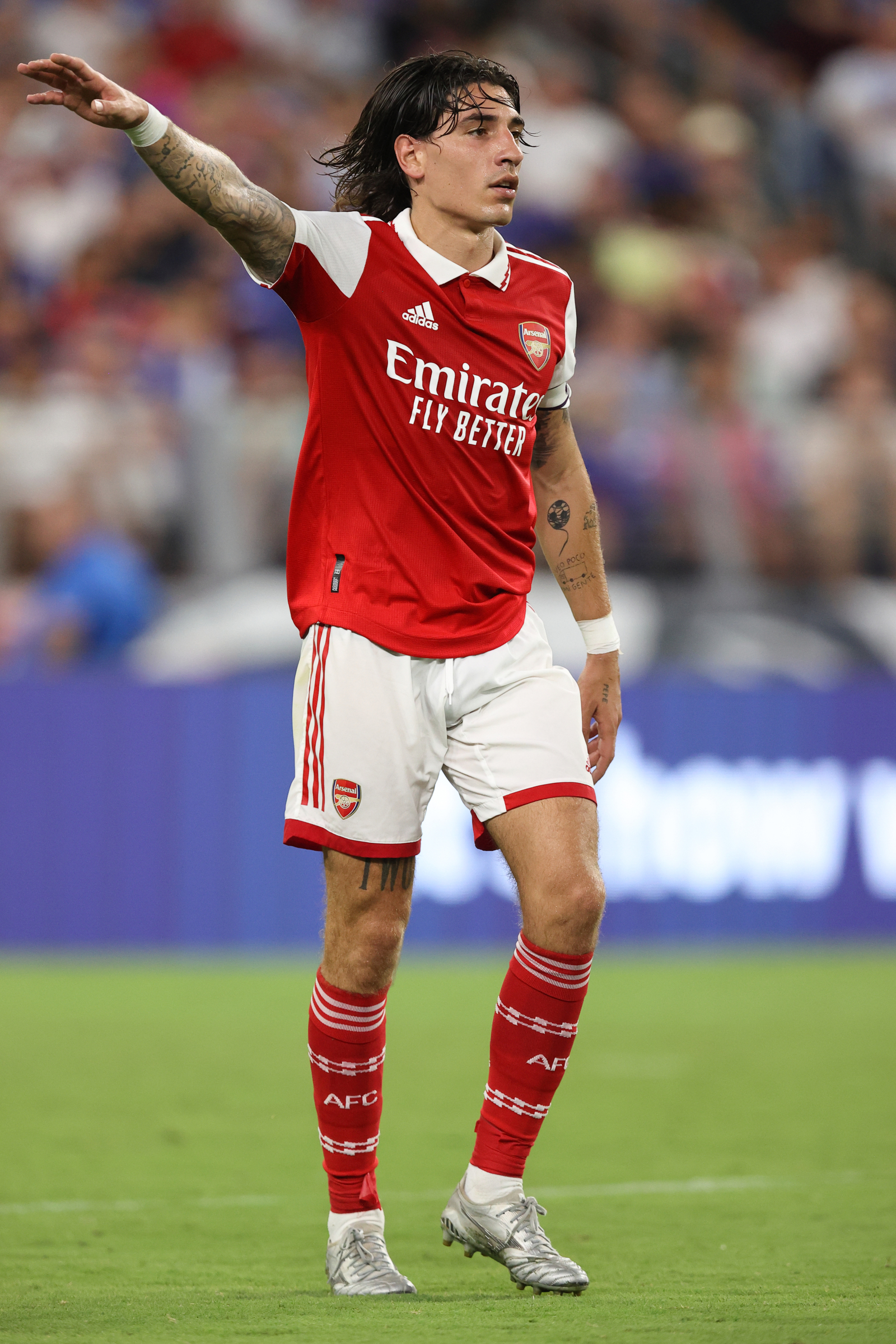 Please, sort out your hair you absolute mess - An open letter to Arsenal's Hector  Bellerin 