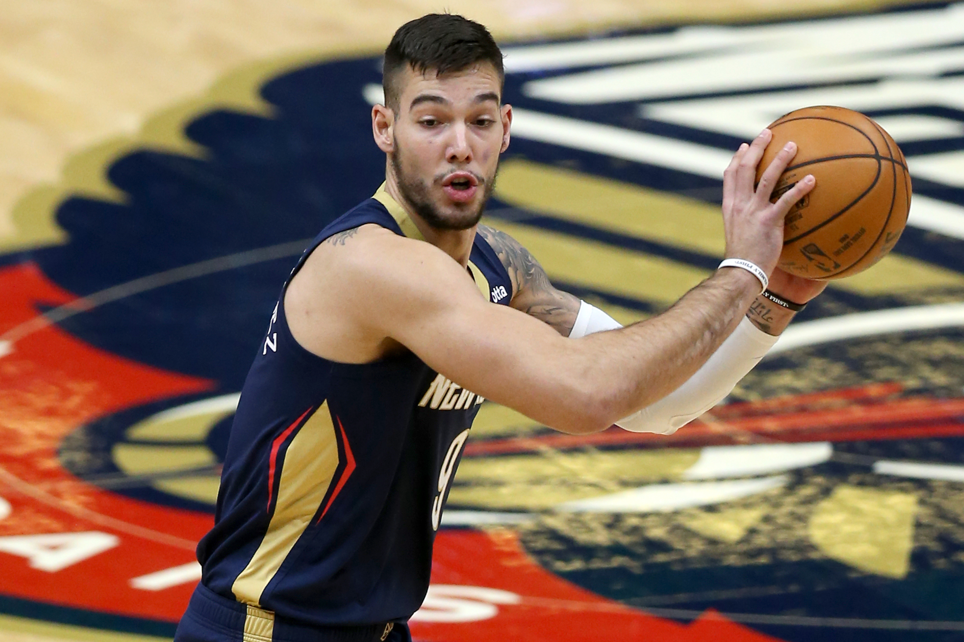 Willy Hernangomez on Boston and Miami's radar, but the Pelicans' locker  room wants to keep him - Eurohoops